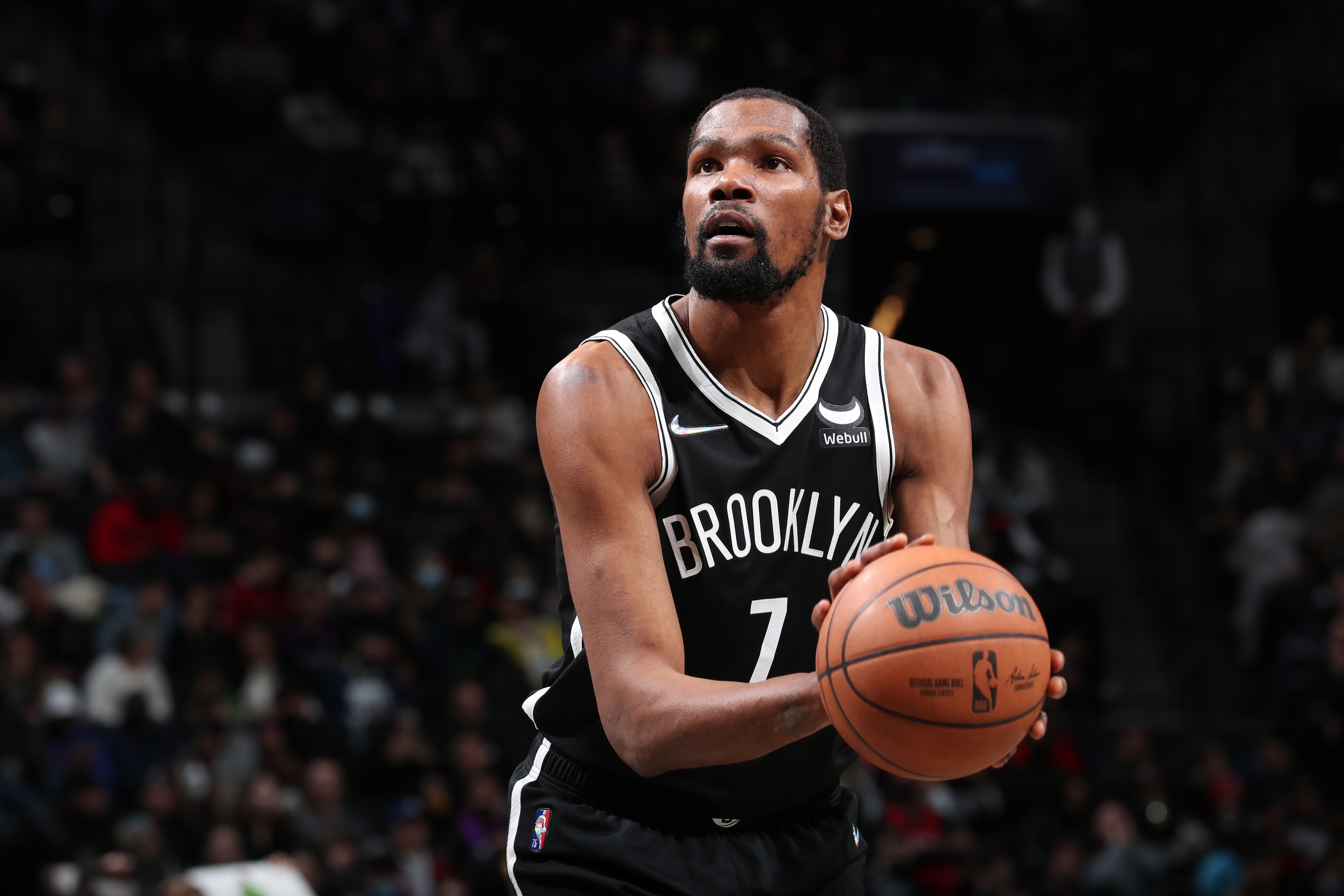 BROOKLYN, NY - DECEMBER 14: Kevin Durant #7 of the Brooklyn Nets shoots a free throw during the game against the Toronto Raptors on December 14, 2021 at Barclays Center in Brooklyn, New York. NOTE TO USER: User expressly acknowledges and agrees that, by downloading and or using this Photograph, user is consenting to the terms and conditions of the Getty Images License Agreement. Mandatory Copyright Notice: Copyright 2021 NBAE (Photo by David L. Nemec/NBAE via Getty Images) BROOKLYN, NY - DECEMBER 14: Kevin Durant #7 of the Brooklyn Nets shoots a free throw during the game against the Toronto Raptors on December 14, 2021 at Barclays Center in Brooklyn, New York. NOTE TO USER: User expressly acknowledges and agrees that, by downloading and or using this Photograph, user is consenting to the terms and conditions of the Getty Images License Agreement. Mandatory Copyright Notice: Copyright 2021 NBAE (Photo by David L. Nemec/NBAE via Getty Images)