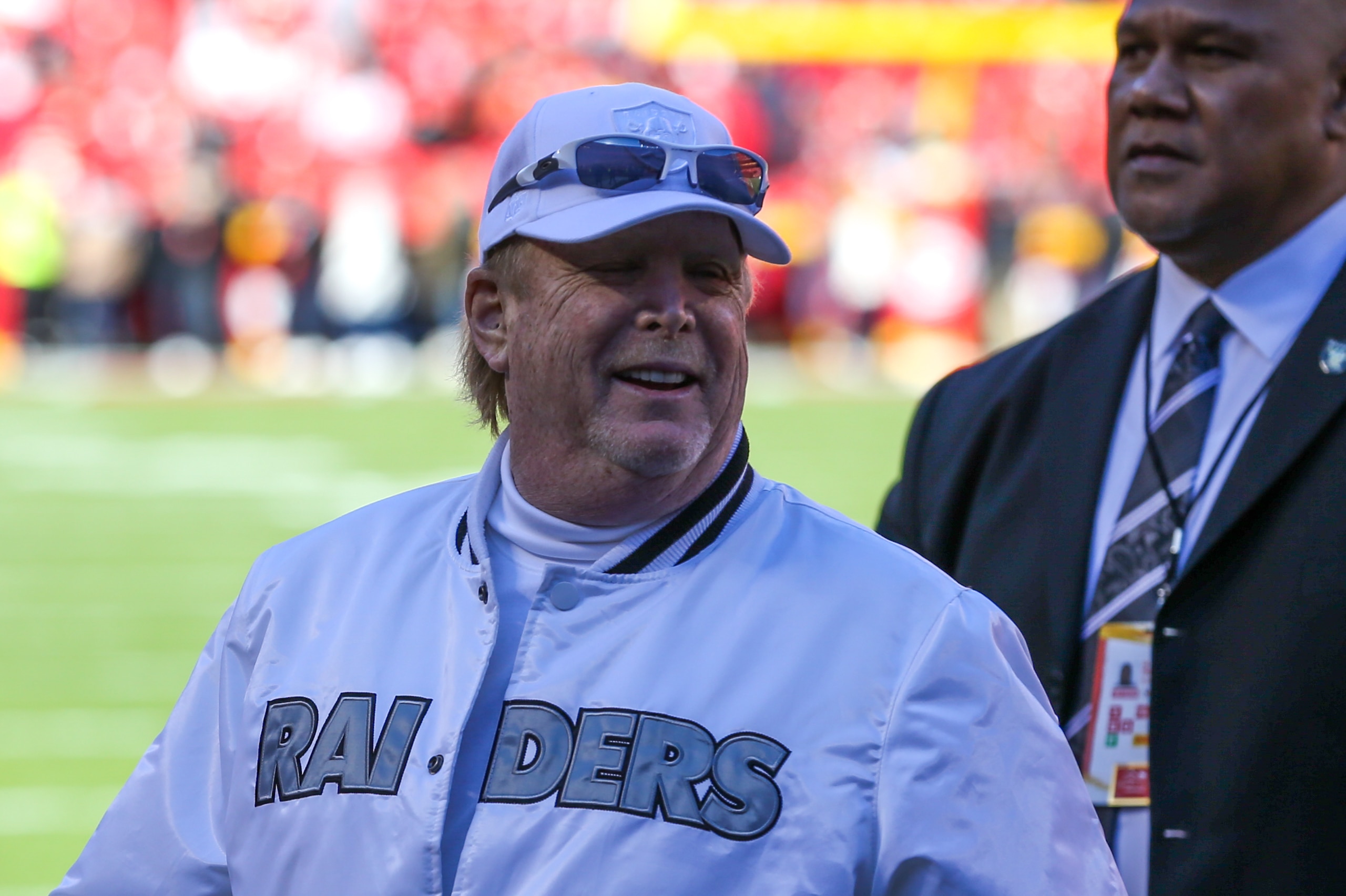 KANSAS CITY, MO - DECEMBER 12: Las Vegas Raiders owner Mark Davis before an NFL game between the Las Vegas Raiders and Kansas City Chiefs on Dec 12, 2021 at GEHA Field at Arrowhead Stadium in Kansas City, MO. (Photo by Scott Winters/Icon Sportswire via Getty Images)