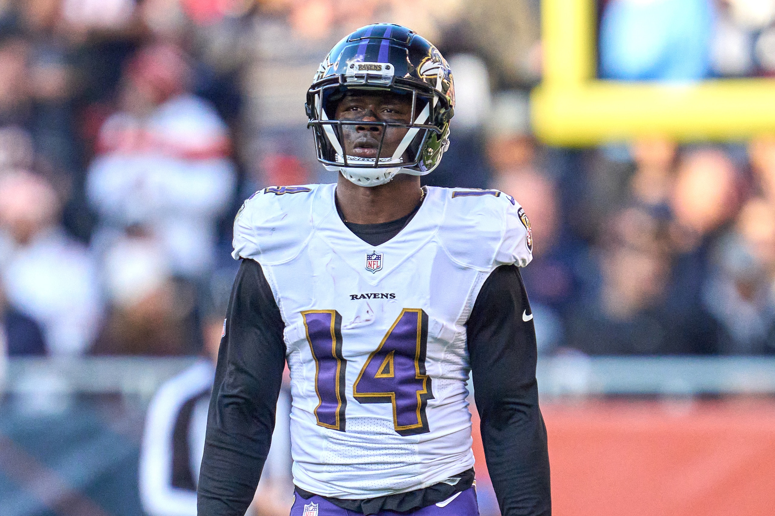 CHICAGO, IL - NOVEMBER 21: Baltimore Ravens wide receiver Sammy Watkins (14) looks on during a game between the Chicago Bears and the Baltimore Ravens on November 21, 2021 at Soldier Field in Chicago, IL. (Photo by Robin Alam/Icon Sportswire via Getty Images) CHICAGO, IL - NOVEMBER 21: Baltimore Ravens wide receiver Sammy Watkins (14) looks on during a game between the Chicago Bears and the Baltimore Ravens on November 21, 2021 at Soldier Field in Chicago, IL. (Photo by Robin Alam/Icon Sportswire via Getty Images)