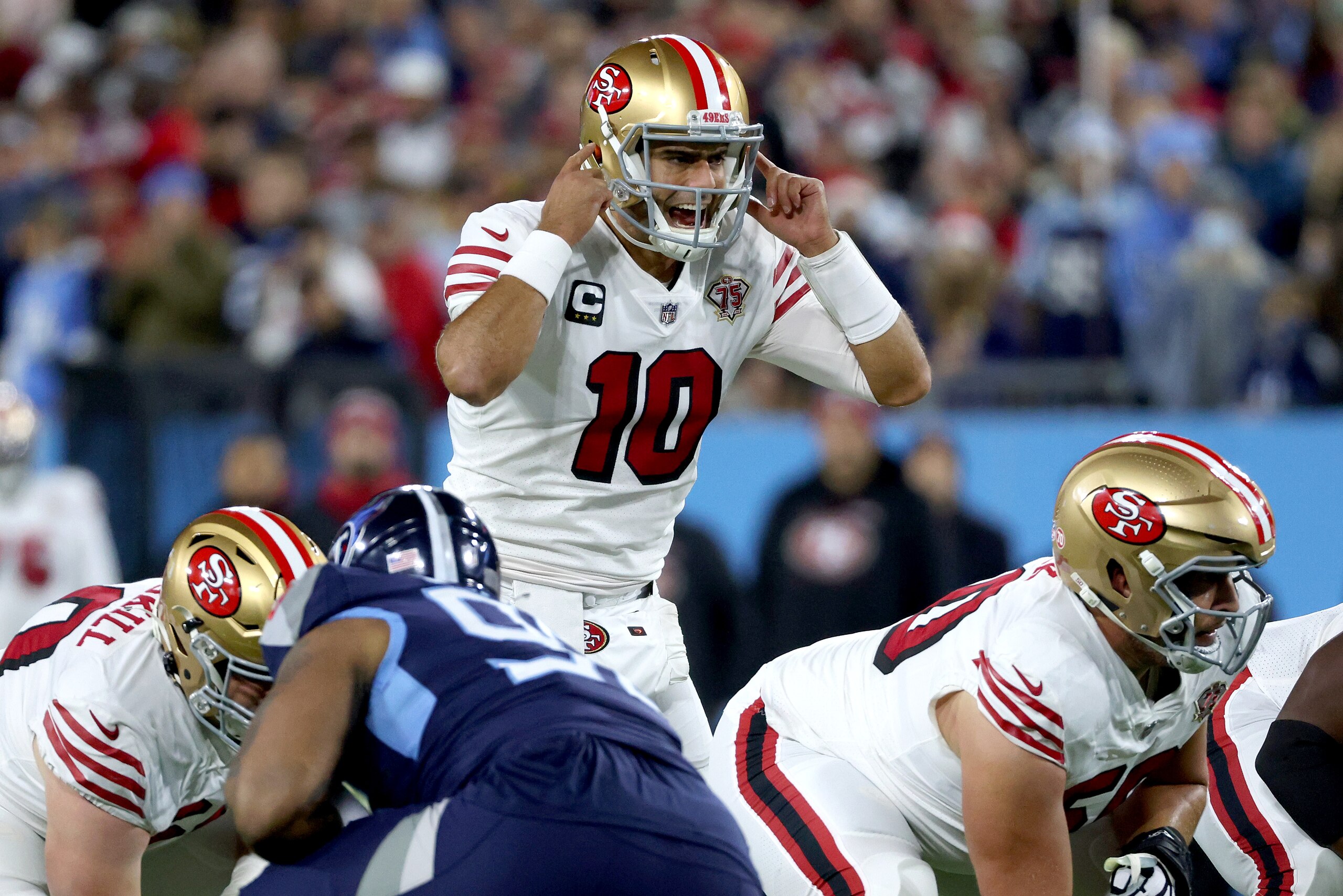 NASHVILLE, TENNESSEE - DECEMBER 23: Jimmy Garoppolo #10 of the San Francisco 49ers calls a play in the first quarter of the game against the Tennessee Titans at Nissan Stadium on December 23, 2021 in Nashville, Tennessee. (Photo by Dylan Buell/Getty Images)