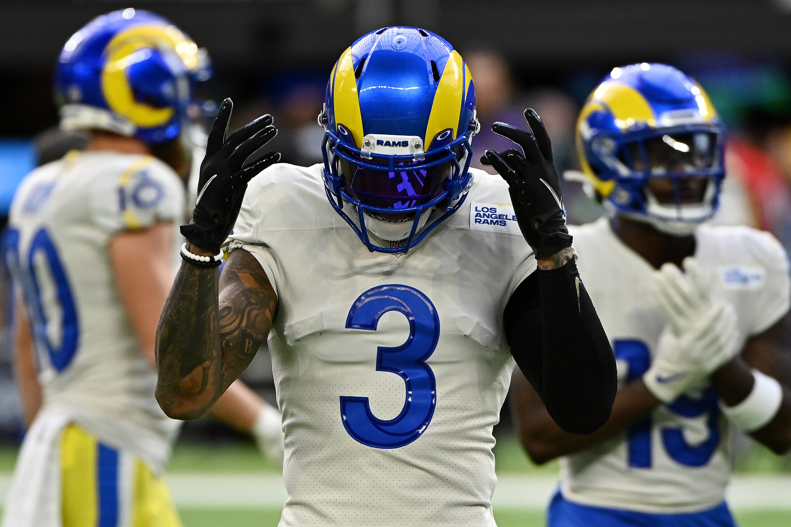 MINNEAPOLIS, MINNESOTA - DECEMBER 26: Odell Beckham Jr. #3 of the Los Angeles Rams goes through his pre-game routine before the game against the Minnesota Vikings at U.S. Bank Stadium on December 26, 2021 in Minneapolis, Minnesota. (Photo by Stephen Maturen/Getty Images)