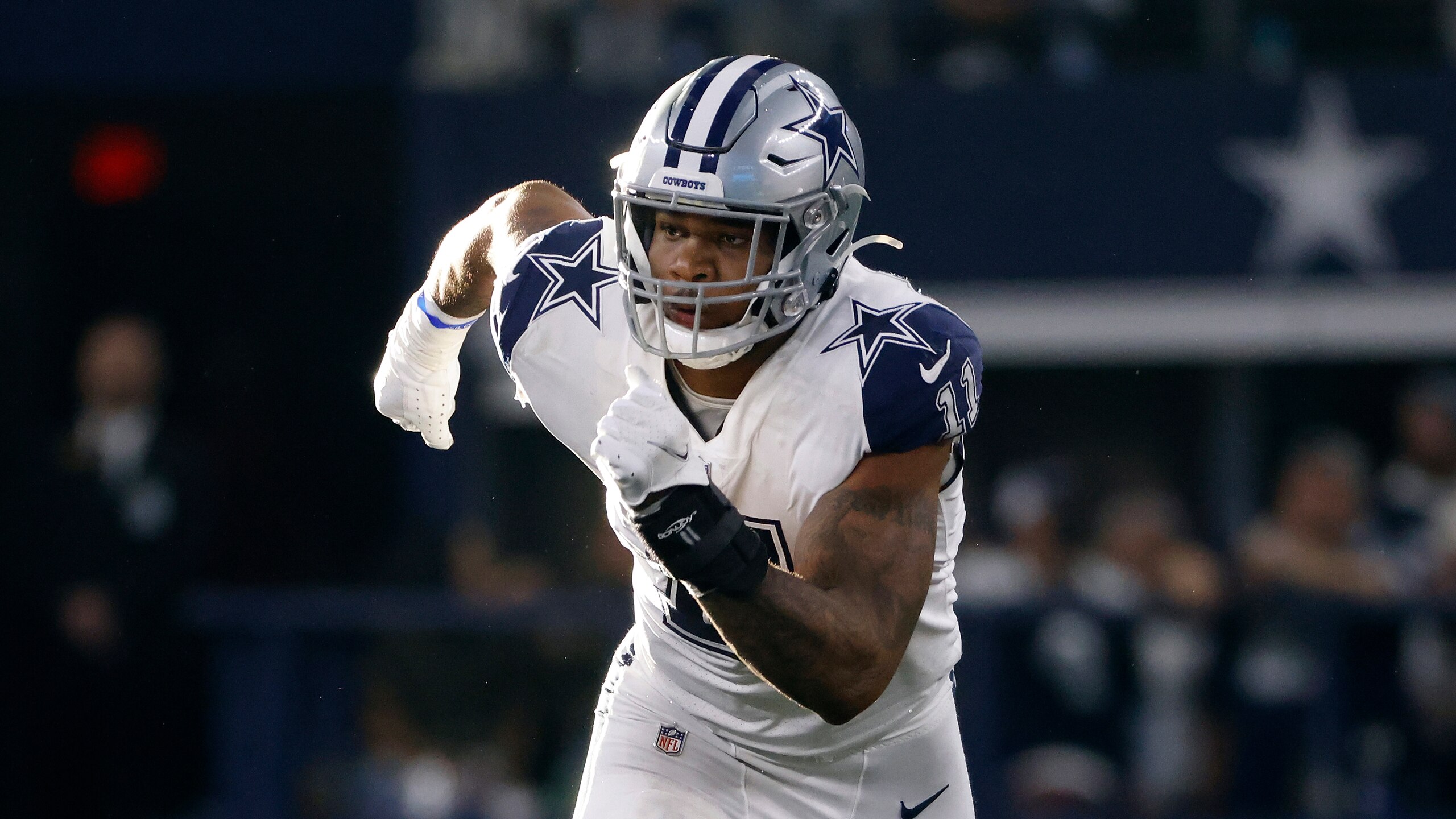 Dallas Cowboys outside linebacker Micah Parsons (11) defends against the Arizona Cardinals during the first half of an NFL football game Sunday, Jan. 2, 2022, in Arlington, Texas. (AP Photo/Ron Jenkins)