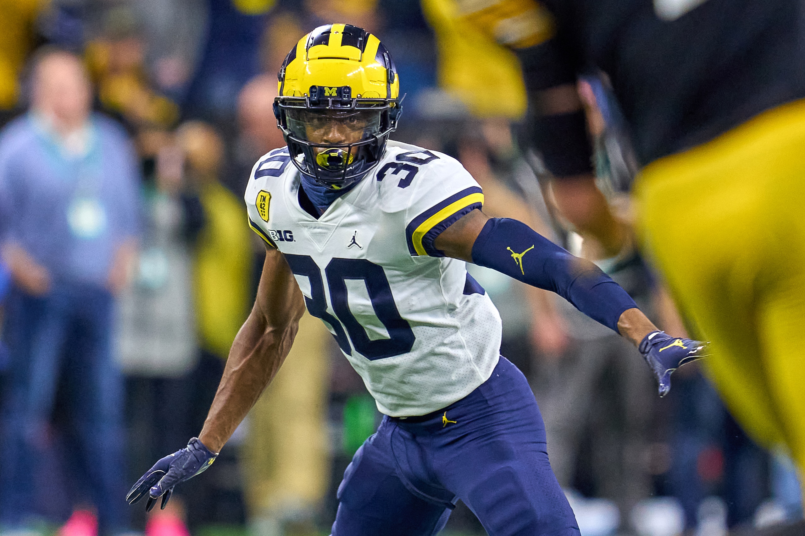 INDIANAPOLIS, IN - DECEMBER 04: Michigan Wolverines defensive back Daxton Hill (30) runs in motion during the Big Ten Championship Game between the Iowa Hawkeyes and the Michigan Wolverines on December 04, 2021, at Lucas Oil Stadium, in Indianapolis, IL. (Photo by Robin Alam/Icon Sportswire via Getty Images)