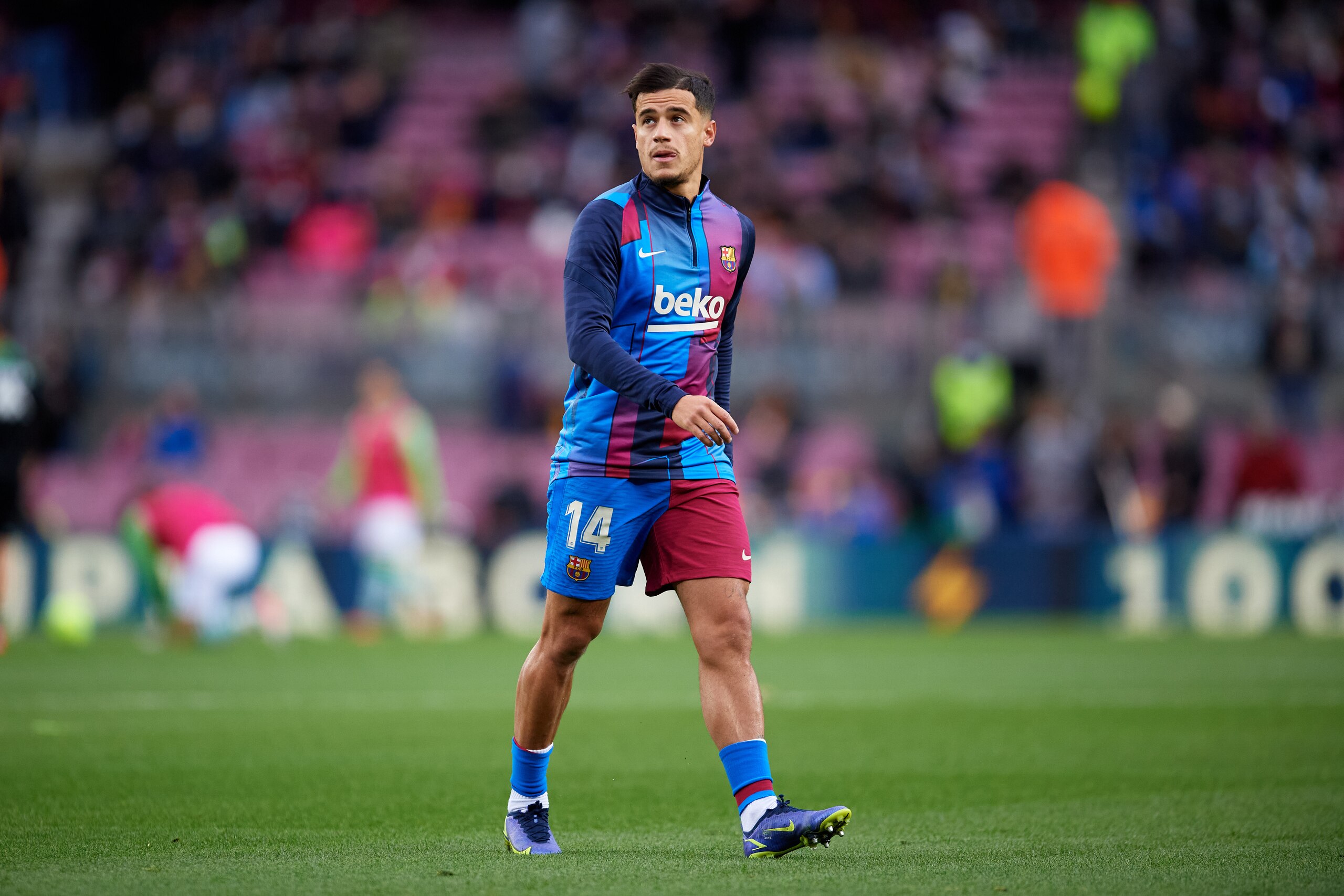 BARCELONA, SPAIN - DECEMBER 04: Philippe Coutinho of FC Barcelona looks on prior to the La Liga Santander match between FC Barcelona and Real Betis at Camp Nou on December 04, 2021 in Barcelona, Spain. (Photo by Alex Caparros/Getty Images)