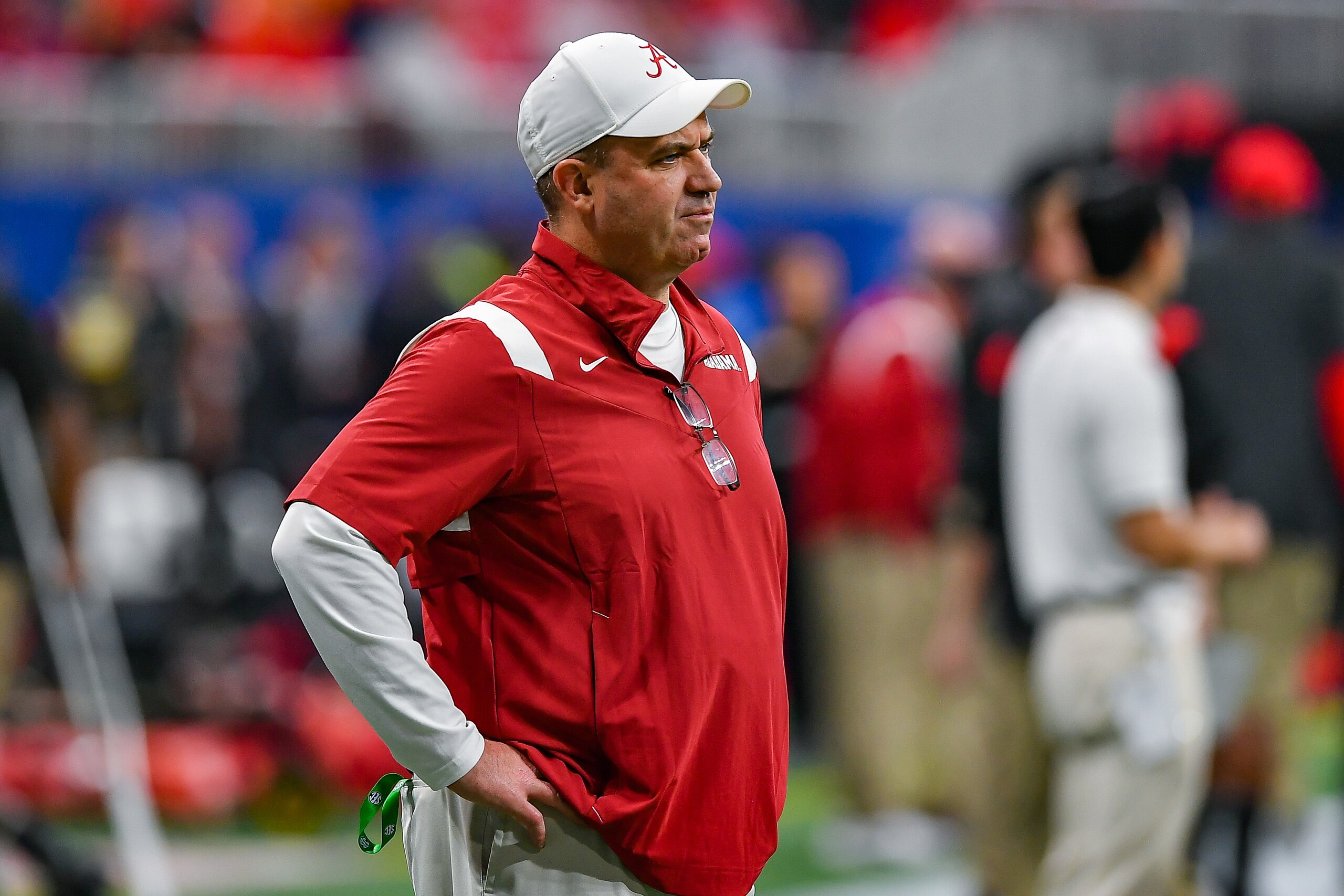 ATLANTA, GA  DECEMBER 04:  Alabama offensive coordinator Bill O'Brien prior to the start of the SEC Championship college football game between the Alabama Crimson Tide and Georgia Bulldogs on December 4th, 2021 at Mercedes Benz Stadium in Atlanta, GA.  (Photo by Rich von Biberstein/Icon Sportswire via Getty Images)