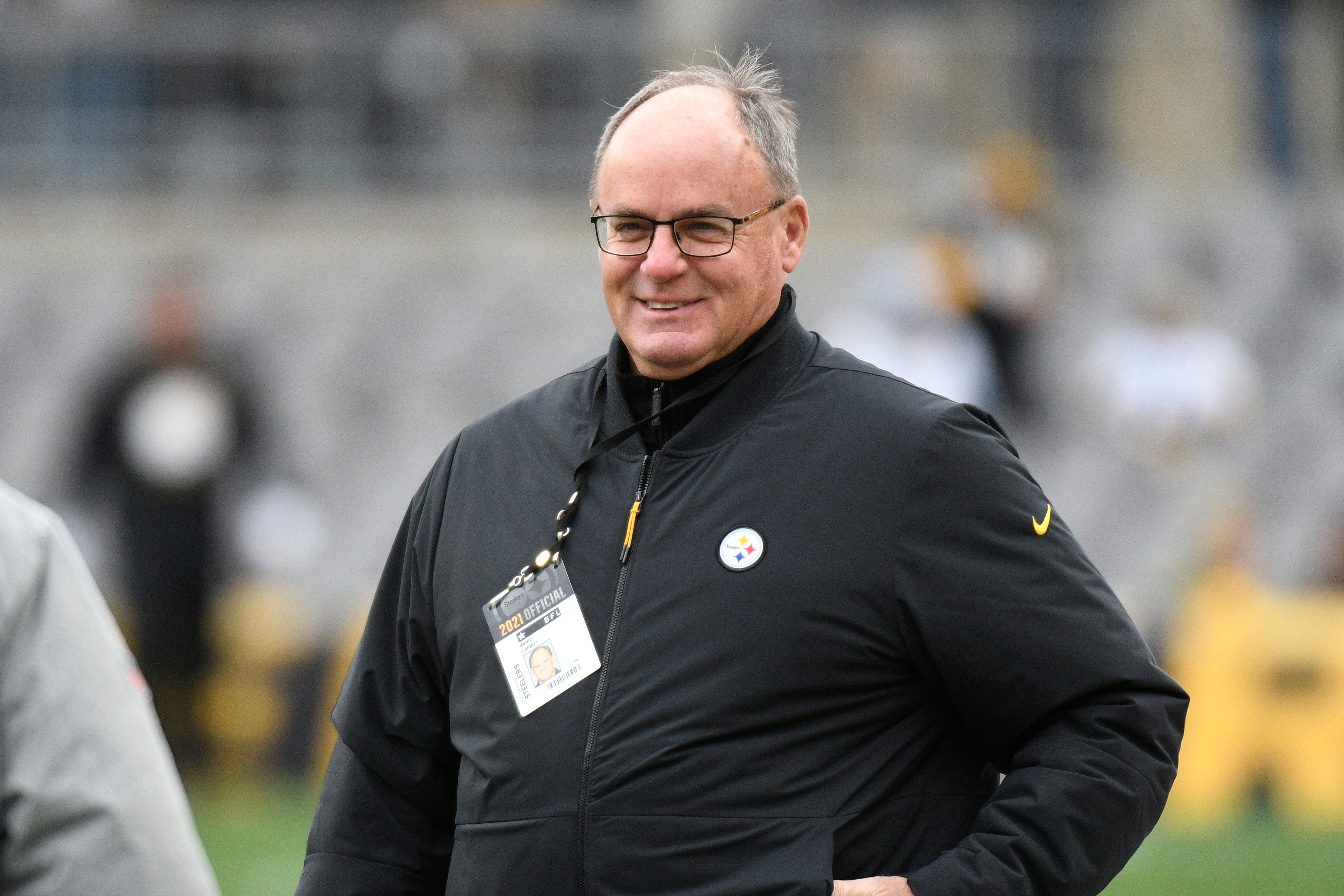 Pittsburgh Steelers general manager Kevin Colbert watches warm ups before an NFL football game against the Detroit Lions in Pittsburgh, Sunday, Nov. 14, 2021. (AP Photo/Don Wright)
