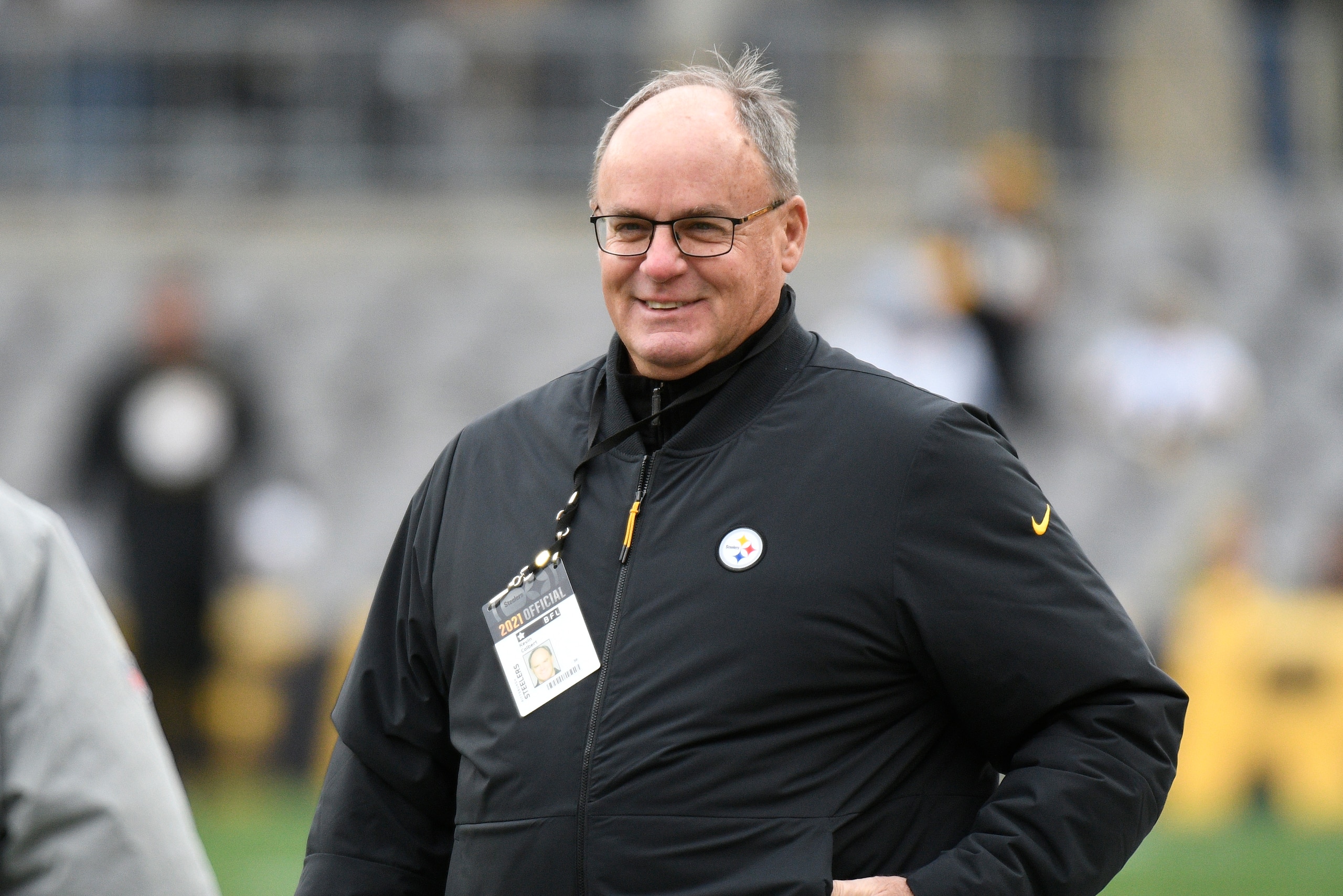 Pittsburgh Steelers general manager Kevin Colbert watches warm ups before an NFL football game against the Detroit Lions in Pittsburgh, Sunday, Nov. 14, 2021. (AP Photo/Don Wright)