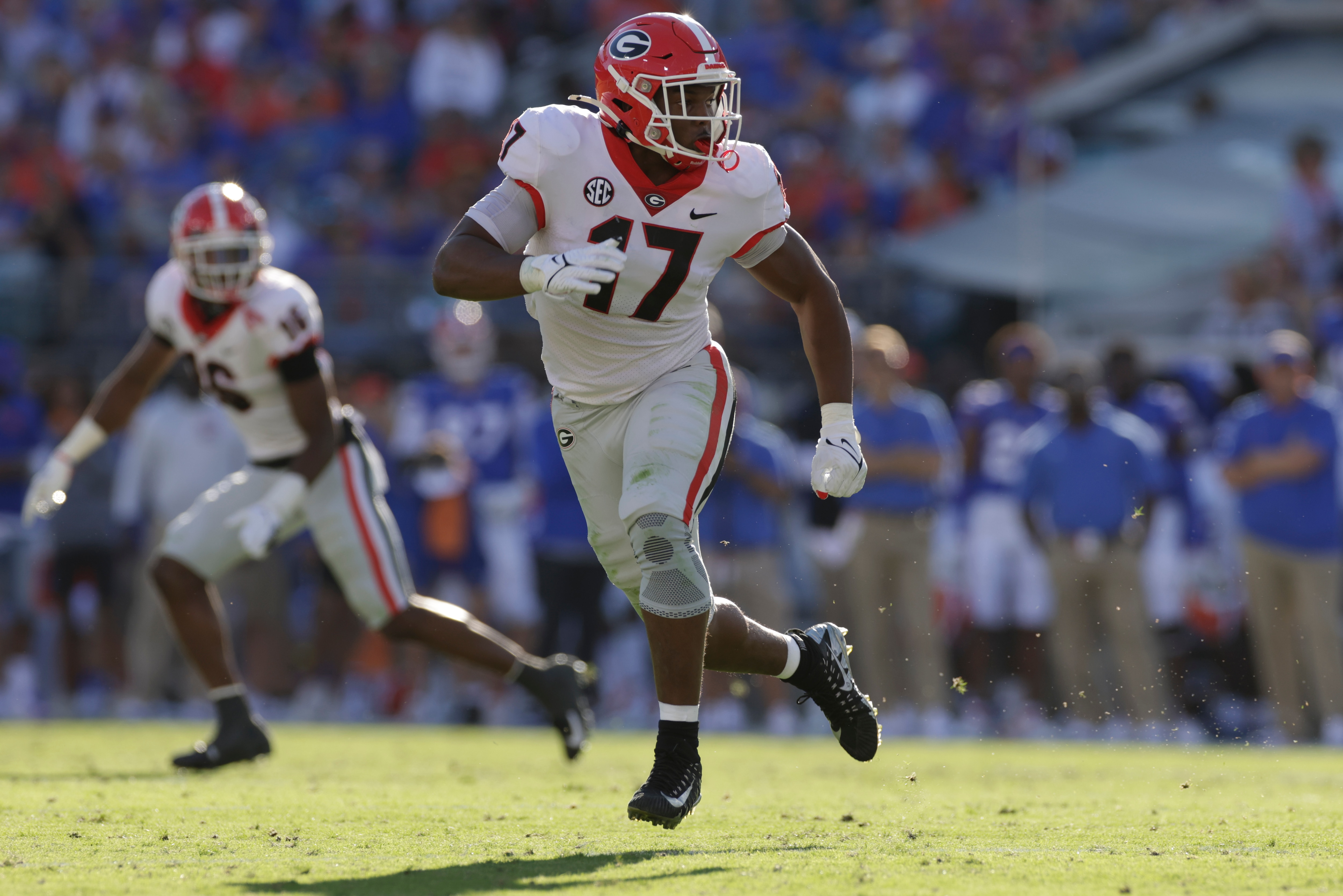 JACKSONVILLE, FL - OCTOBER 30: Georgia Bulldogs linebacker Nakobe Dean (17) during the game between the Georgia Bulldogs and the Florida Gators on October 30, 2021 at TIAA Bank Field in Jacksonville, Fl. (Photo by David Rosenblum/Icon Sportswire via Getty Images)