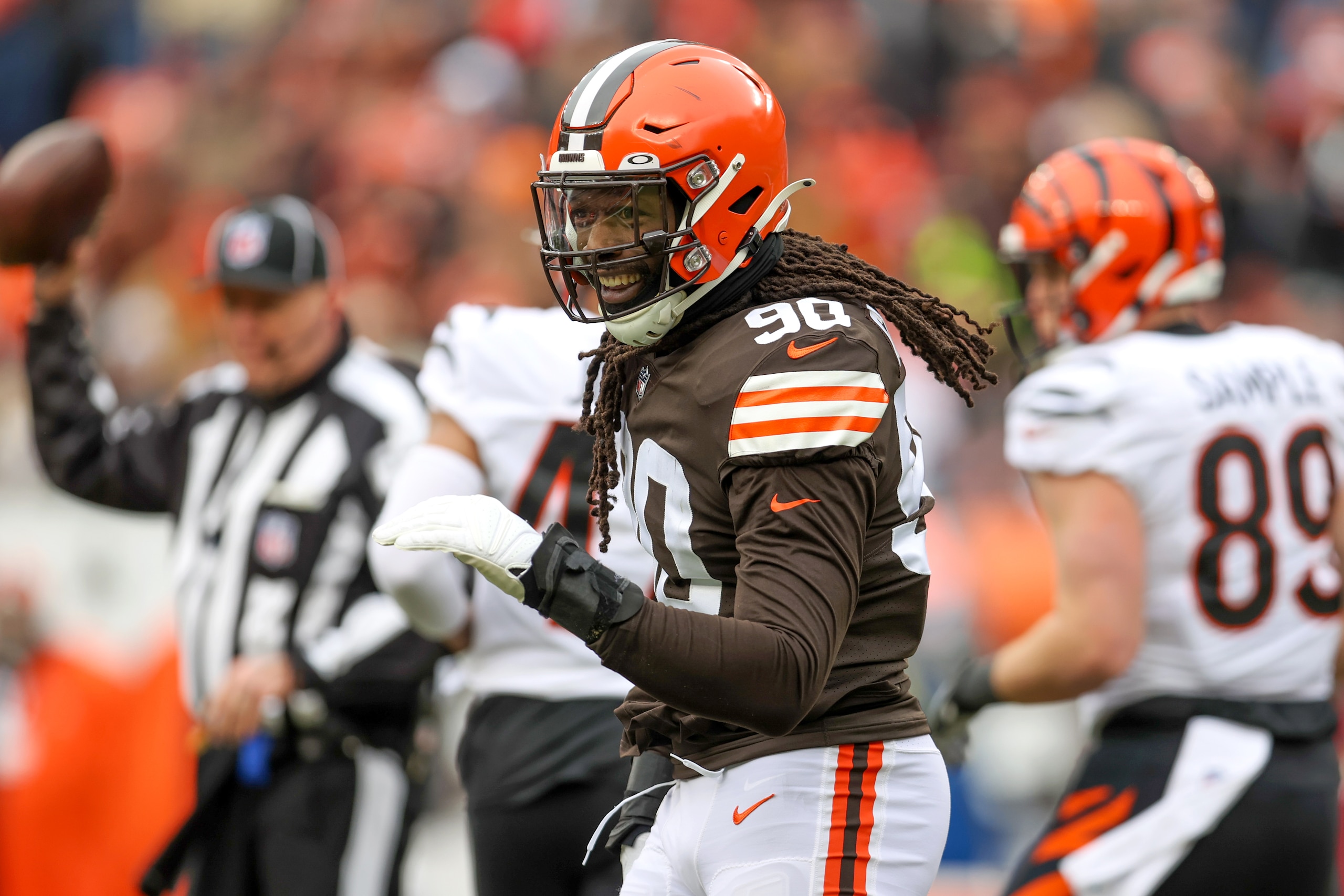 CLEVELAND, OH - JANUARY 09: Cleveland Browns defensive end Jadeveon Clowney (90) celebrates after getting a sack during the second quarter of the National Football League game between the Cincinnati Bengals and Cleveland Browns on January 9, 2022, at FirstEnergy Stadium in Cleveland, OH. (Photo by Frank Jansky/Icon Sportswire via Getty Images)