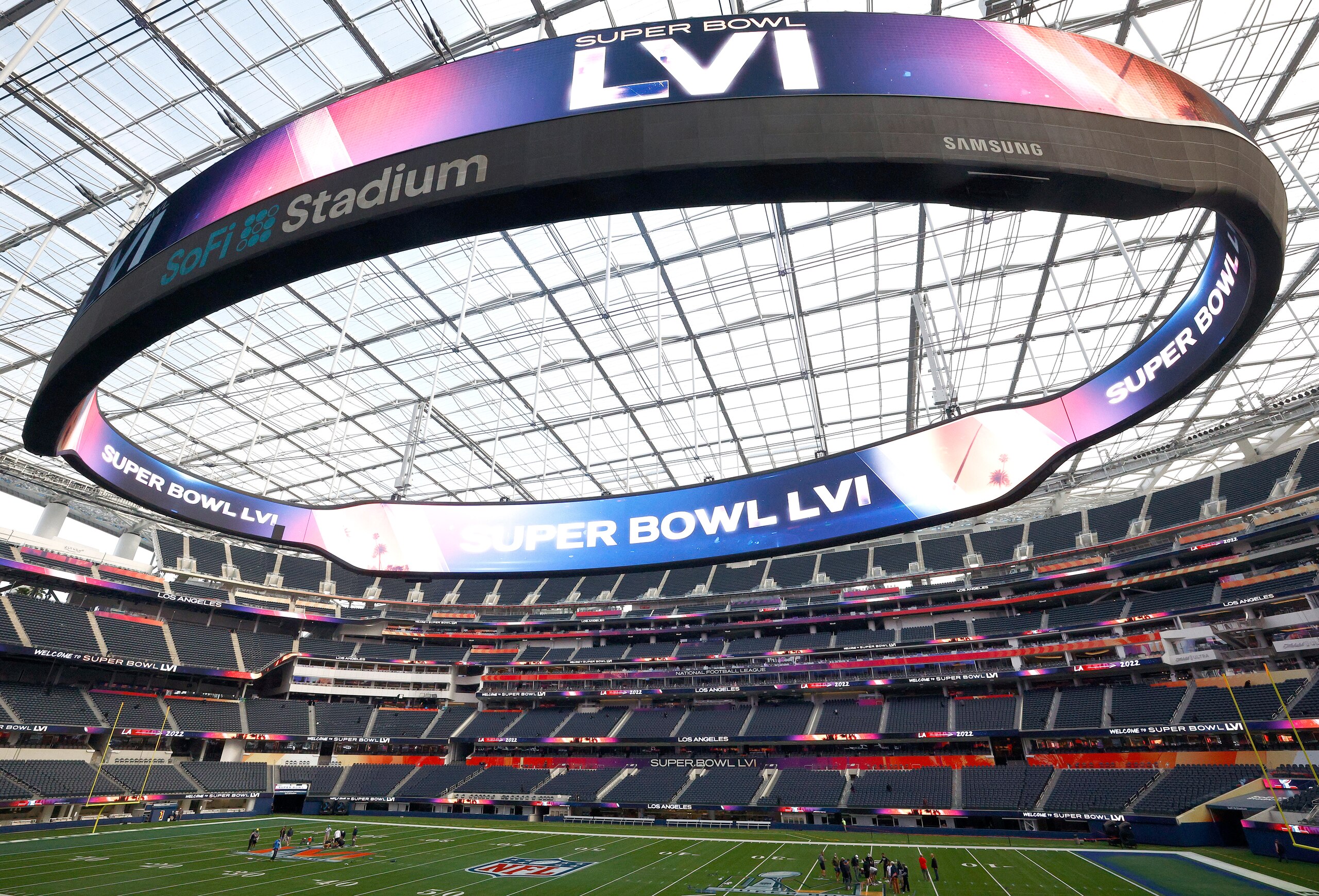 INGLEWOOD, CALIFORNIA - FEBRUARY 01:   A view of SoFi Stadium as workers prepare for Super Bowl LVI on February 01, 2022 in Inglewood, California. (Photo by Ronald Martinez/Getty Images)