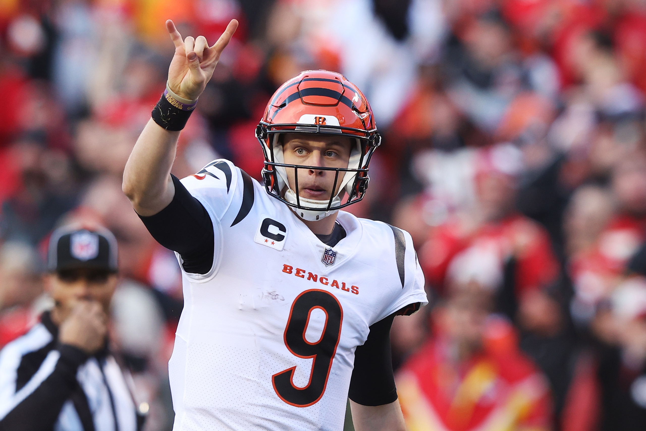 KANSAS CITY, MISSOURI - JANUARY 30: Joe Burrow #9 of the Cincinnati Bengals calls a play during the game against the Kansas City Chiefs in the AFC Championship Game at Arrowhead Stadium on January 30, 2022 in Kansas City, Missouri. (Photo by Jamie Squire/Getty Images)
