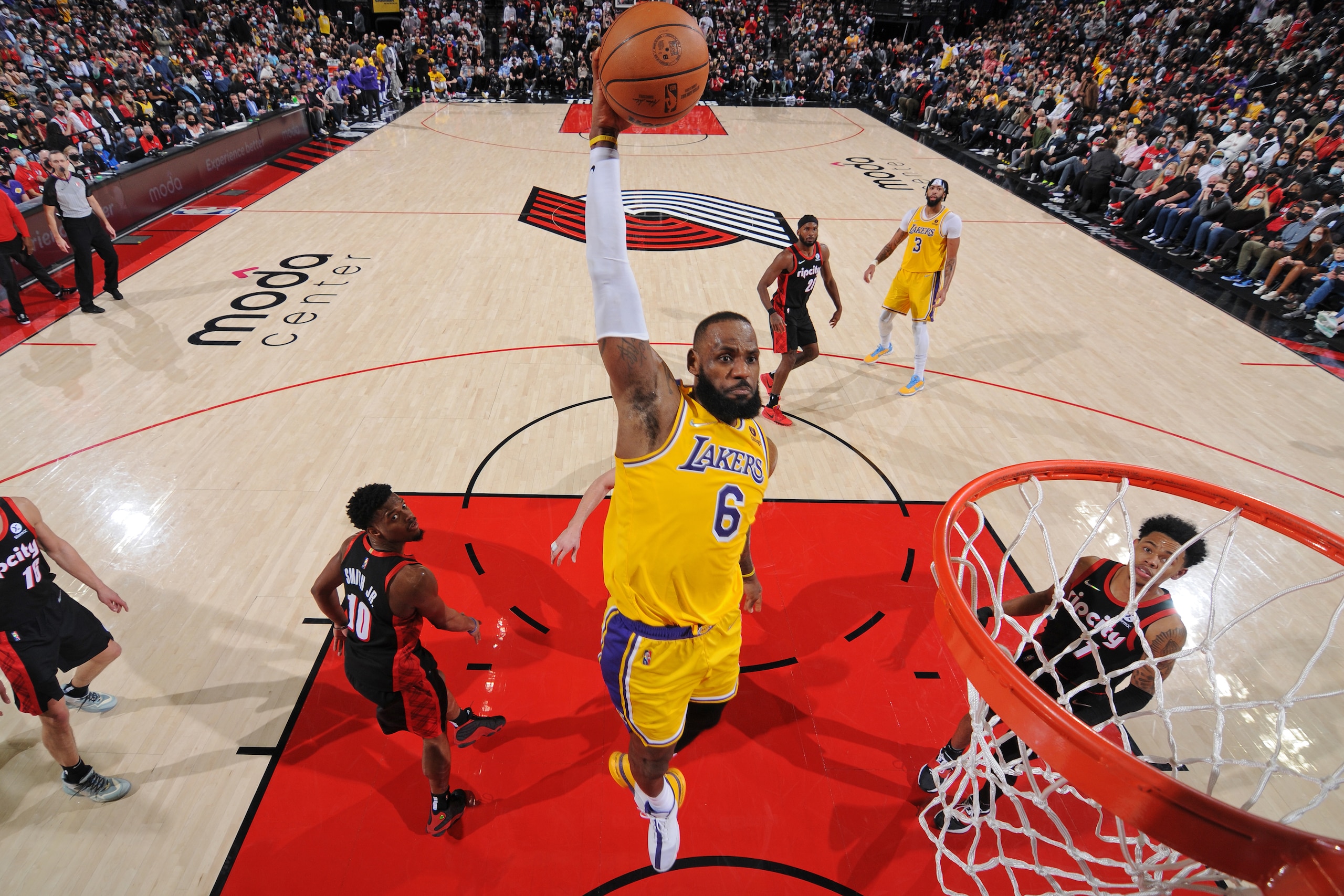 PORTLAND, OR - FEBRUARY 9: LeBron James #6 of the Los Angeles Lakers shoots the ball during the game against the Portland Trail Blazers on February 9, 2022 at the Moda Center Arena in Portland, Oregon. NOTE TO USER: User expressly acknowledges and agrees that, by downloading and or using this photograph, user is consenting to the terms and conditions of the Getty Images License Agreement. Mandatory Copyright Notice: Copyright 2022 NBAE (Photo by Cameron Browne/NBAE via Getty Images) PORTLAND, OR - FEBRUARY 9: LeBron James #6 of the Los Angeles Lakers shoots the ball during the game against the Portland Trail Blazers on February 9, 2022 at the Moda Center Arena in Portland, Oregon. NOTE TO USER: User expressly acknowledges and agrees that, by downloading and or using this photograph, user is consenting to the terms and conditions of the Getty Images License Agreement. Mandatory Copyright Notice: Copyright 2022 NBAE (Photo by Cameron Browne/NBAE via Getty Images)