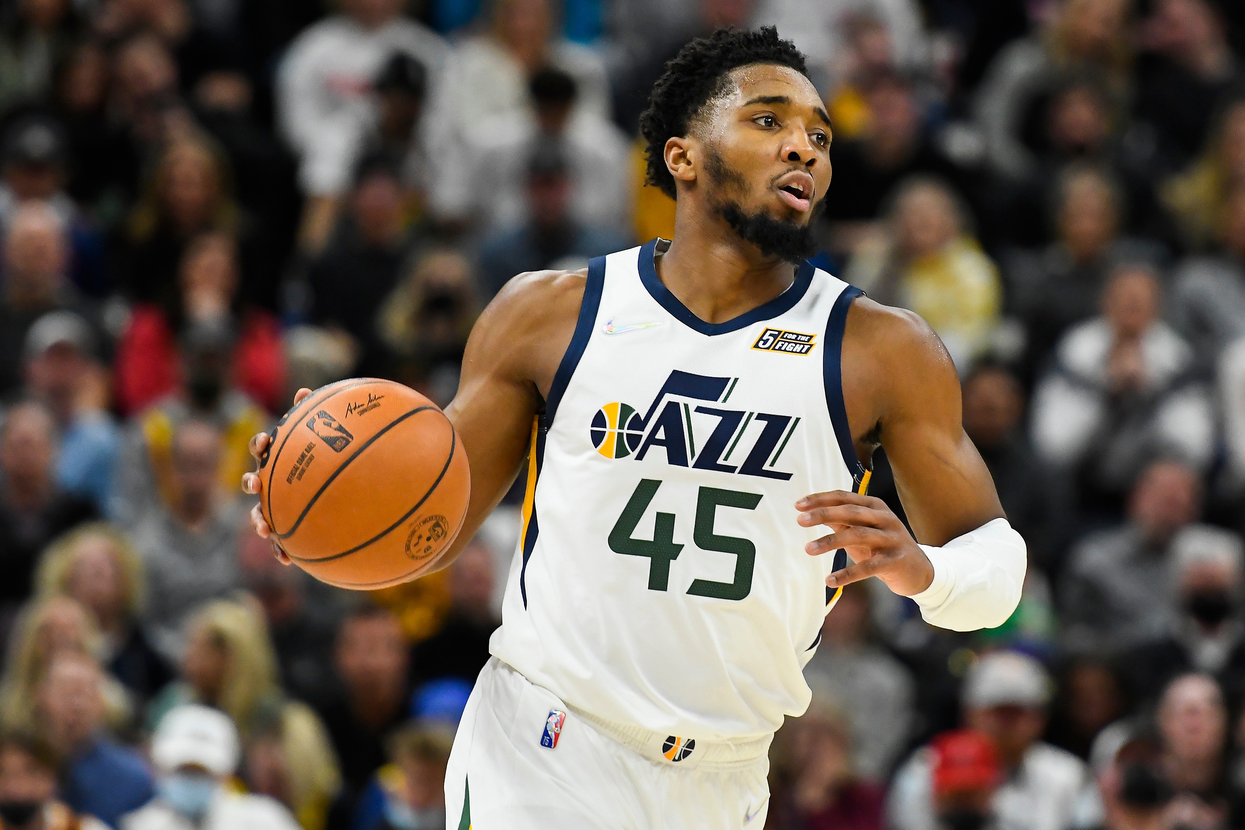 SALT LAKE CITY, UTAH - FEBRUARY 09: Donovan Mitchell #45 of the Utah Jazz in action during the first half of a game against the Golden State Warriors at Vivint Smart Home Arena on February 09, 2022 in Salt Lake City, Utah. NOTE TO USER: User expressly acknowledges and agrees that, by downloading and or using this photograph, User is consenting to the terms and conditions of the Getty Images License Agreement. (Photo by Alex Goodlett/Getty Images)