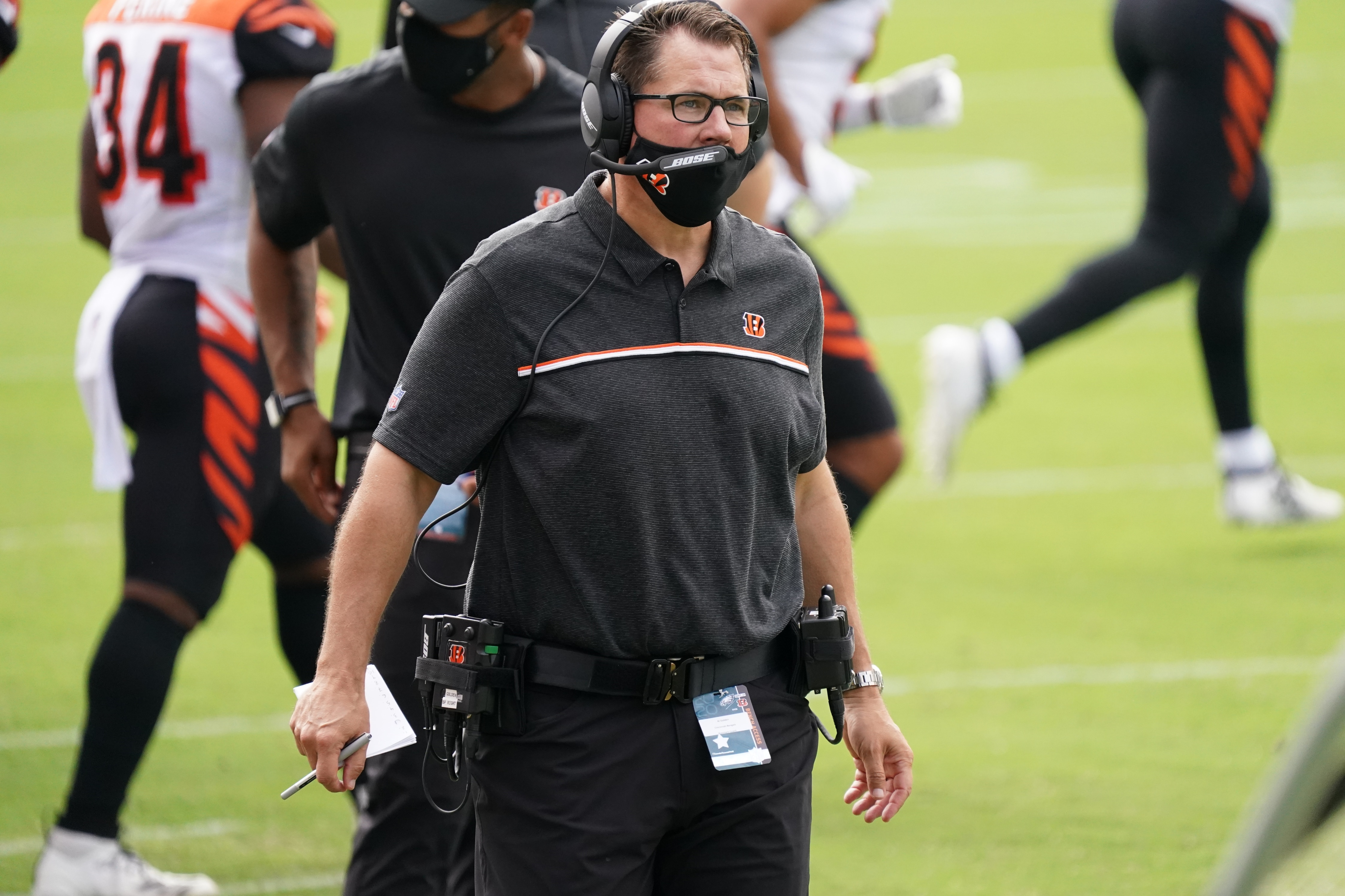 PHILADELPHIA, PA - SEPTEMBER 27: Cincinnati Bengals linebacker coach Al Golden looks on during the game between the Cincinnati Bengals and the Philadelphia Eagles on September 27, 2020 at Lincoln Financial Field in Philadelphia, PA.  (Photo by Andy Lewis/Icon Sportswire via Getty Images)
