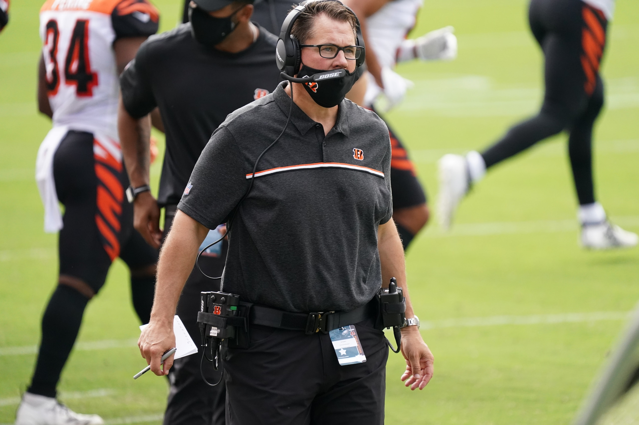 PHILADELPHIA, PA - SEPTEMBER 27: Cincinnati Bengals linebacker coach Al Golden looks on during the game between the Cincinnati Bengals and the Philadelphia Eagles on September 27, 2020 at Lincoln Financial Field in Philadelphia, PA.  (Photo by Andy Lewis/Icon Sportswire via Getty Images)