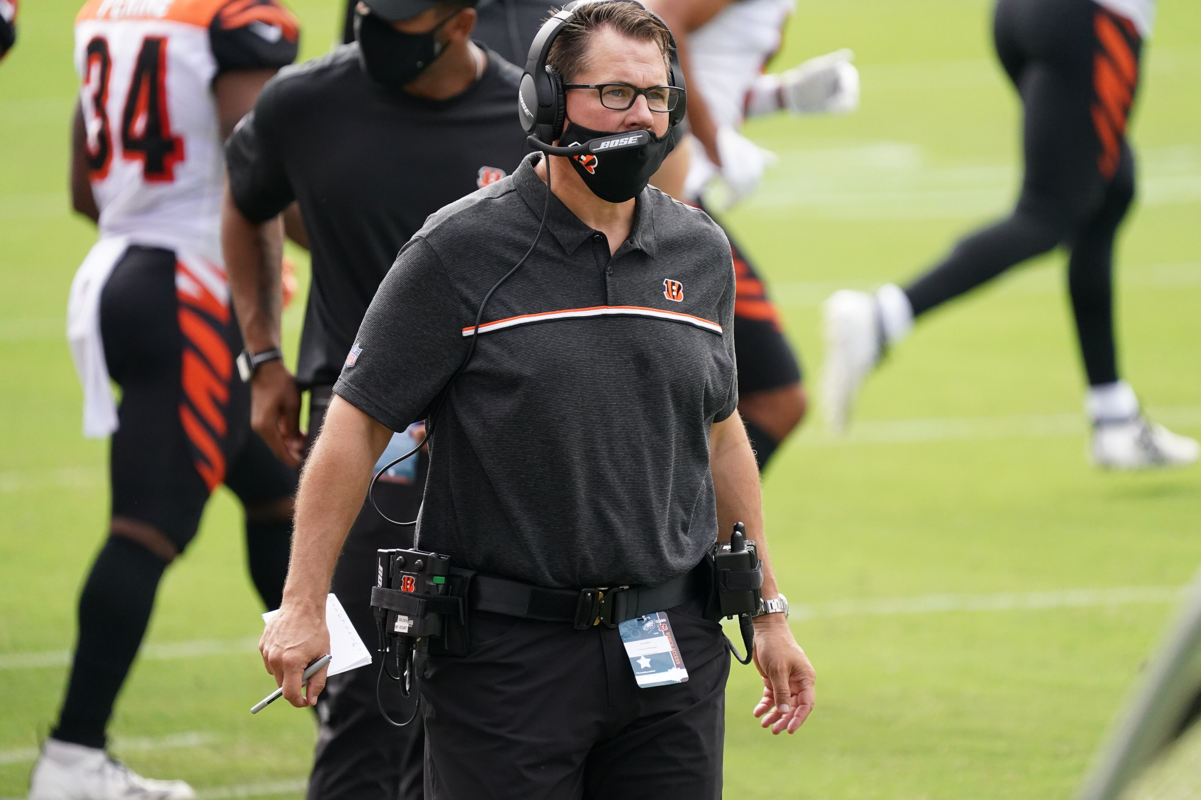 PHILADELPHIA, PA - SEPTEMBER 27: Cincinnati Bengals linebacker coach Al Golden looks on during the game between the Cincinnati Bengals and the Philadelphia Eagles on September 27, 2020 at Lincoln Financial Field in Philadelphia, PA.  (Photo by Andy Lewis/Icon Sportswire via Getty Images)
