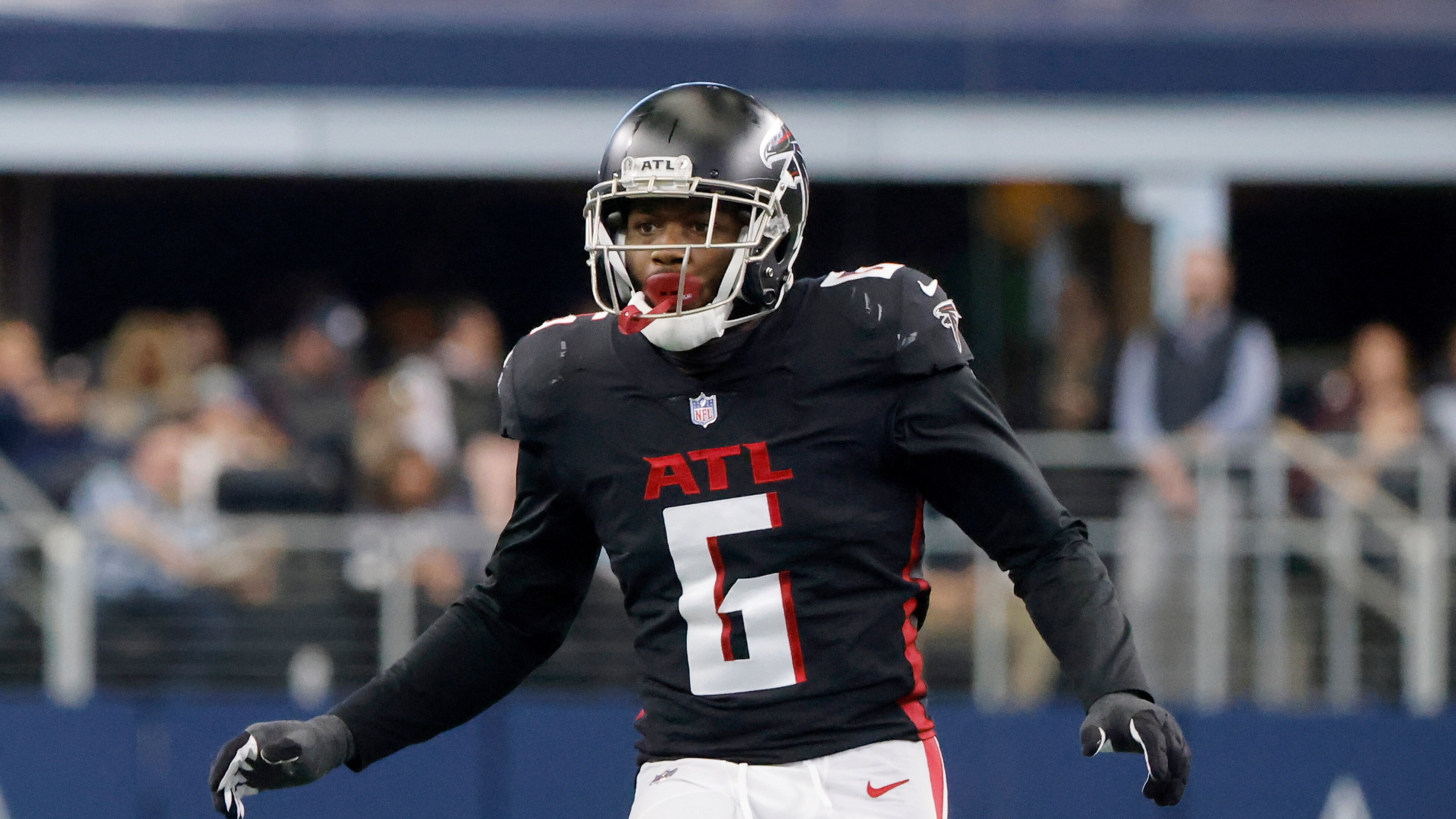 Atlanta Falcons linebacker Dante Fowler Jr. (6) defends during an NFL Football game in Arlington, Texas, Sunday, Nov. 14, 2021. (AP Photo/Michael Ainsworth)