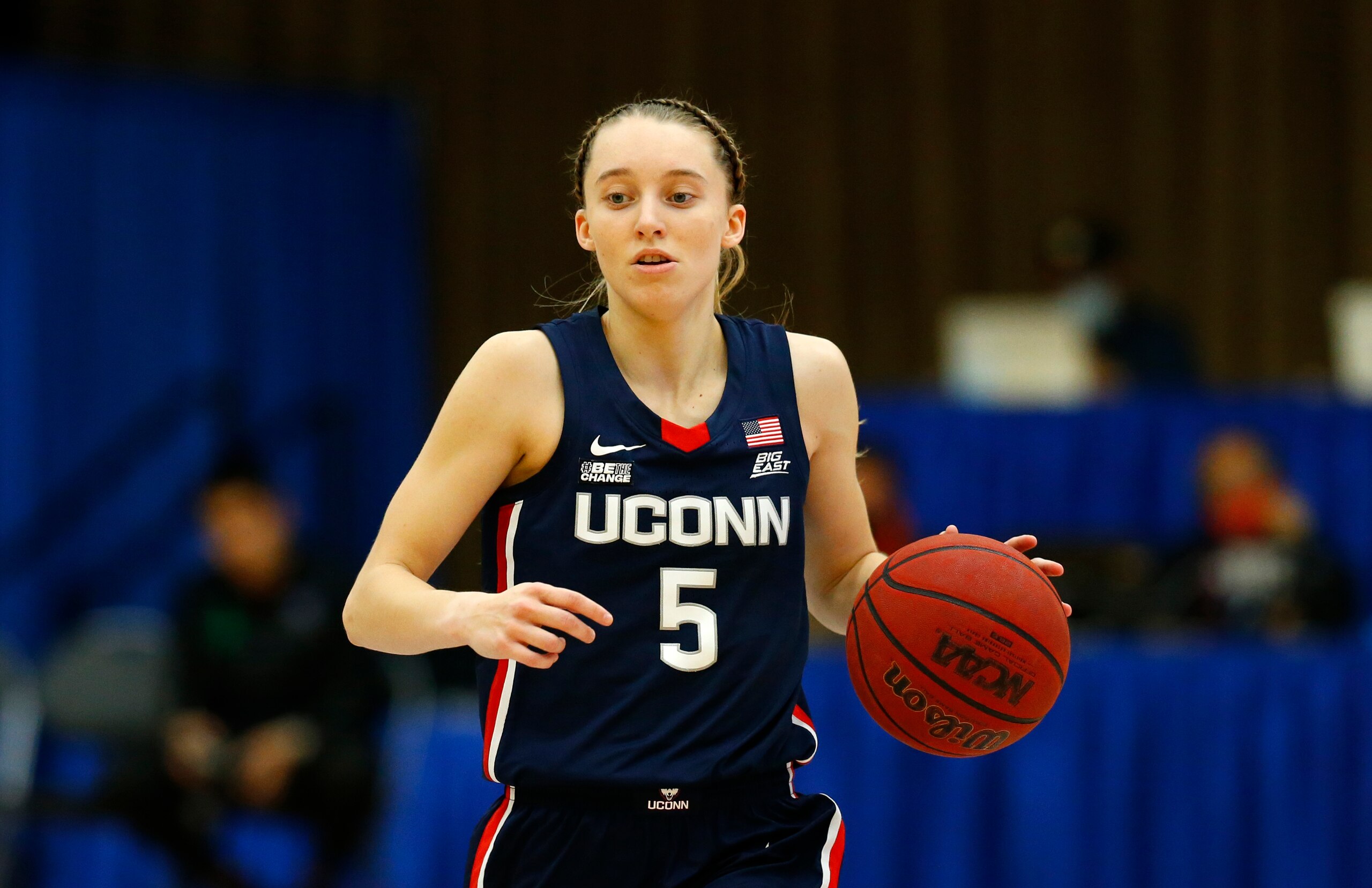 Connecticut guard Paige Bueckers brings the ball up during the second half of the team's NCAA college basketball game against Seton Hall on Friday, Dec. 3, 2021, in South Orange, N.J. Connecticut won 74-49.(AP Photo/Noah K. Murray) Connecticut guard Paige Bueckers brings the ball up during the second half of the team's NCAA college basketball game against Seton Hall on Friday, Dec. 3, 2021, in South Orange, N.J. Connecticut won 74-49.(AP Photo/Noah K. Murray)