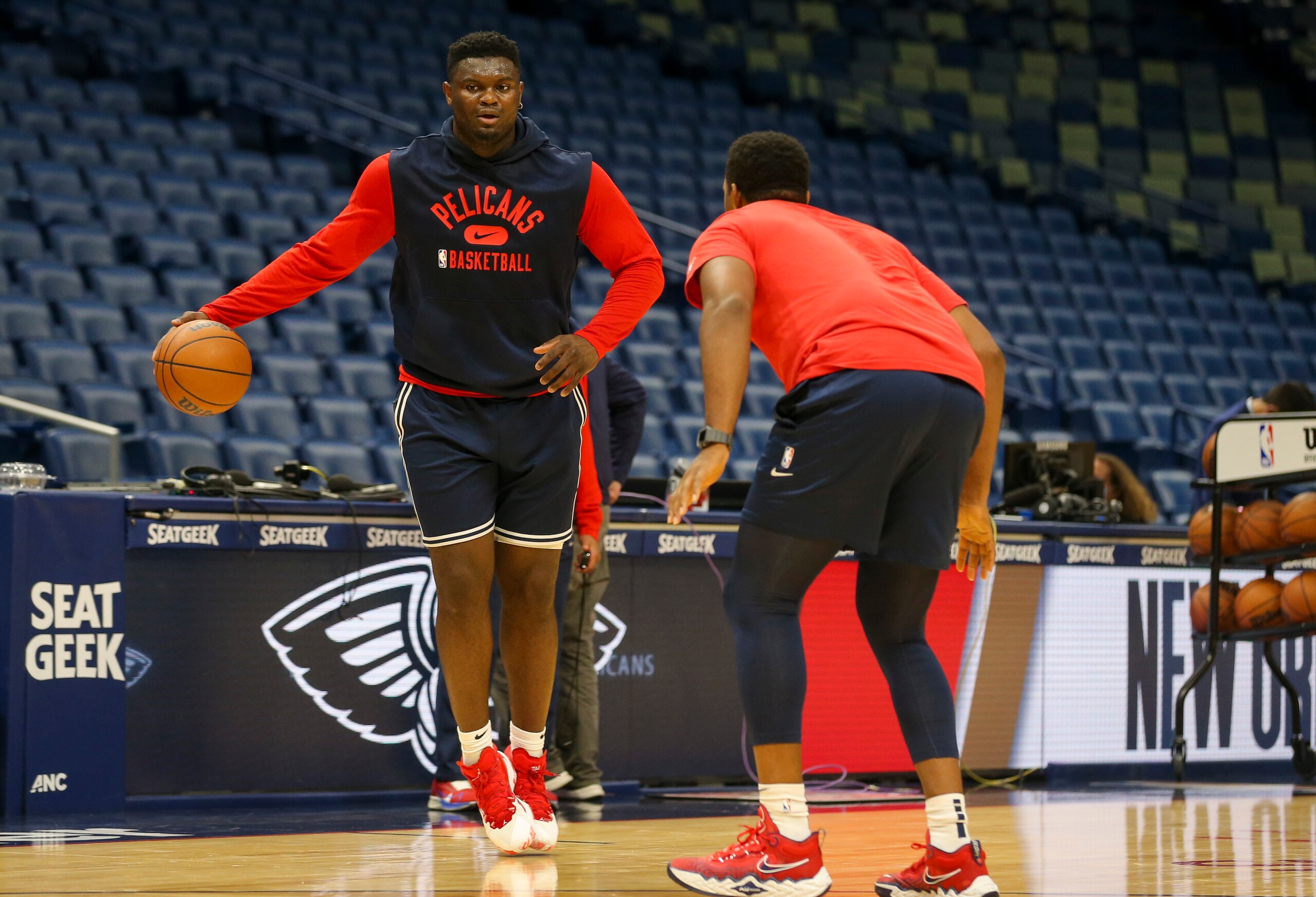 NEW ORLEANS, LA - NOVEMBER 19: Zion Williamson #1 of the New Orleans Pelicans warms up prior to the game against the LA Clippers on November 19, 2021 at the Smoothie King Center in New Orleans, Louisiana. NOTE TO USER: User expressly acknowledges and agrees that, by downloading and or using this Photograph, user is consenting to the terms and conditions of the Getty Images License Agreement. Mandatory Copyright Notice: Copyright 2021 NBAE (Photo by Layne Murdoch Jr./NBAE via Getty Images)