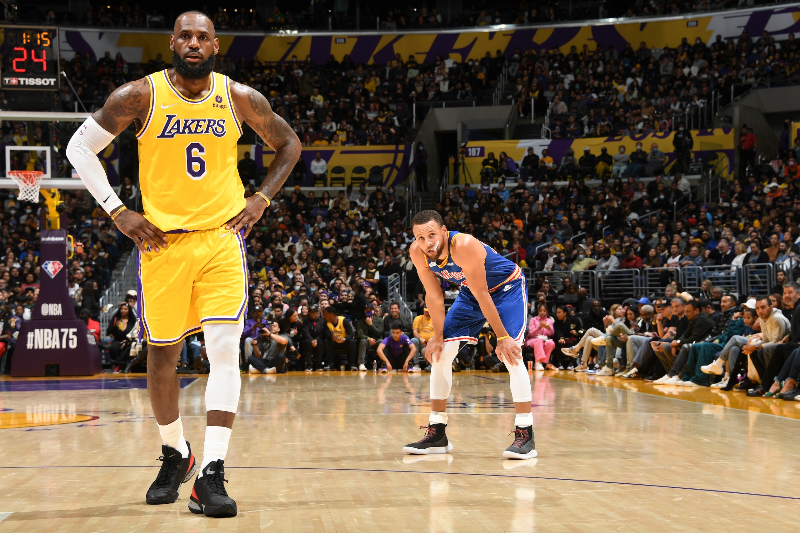 LOS ANGELES, CA - MARCH 5: LeBron James #6 of the Los Angeles Lakers and Stephen Curry #30 of the Golden State Warriors look on during the game on March 5, 2022 at Crypto.Com Arena in Los Angeles, California. NOTE TO USER: User expressly acknowledges and agrees that, by downloading and/or using this Photograph, user is consenting to the terms and conditions of the Getty Images License Agreement. Mandatory Copyright Notice: Copyright 2022 NBAE (Photo by Andrew D. Bernstein/NBAE via Getty Images) LOS ANGELES, CA - MARCH 5: LeBron James #6 of the Los Angeles Lakers and Stephen Curry #30 of the Golden State Warriors look on during the game on March 5, 2022 at Crypto.Com Arena in Los Angeles, California. NOTE TO USER: User expressly acknowledges and agrees that, by downloading and/or using this Photograph, user is consenting to the terms and conditions of the Getty Images License Agreement. Mandatory Copyright Notice: Copyright 2022 NBAE (Photo by Andrew D. Bernstein/NBAE via Getty Images)