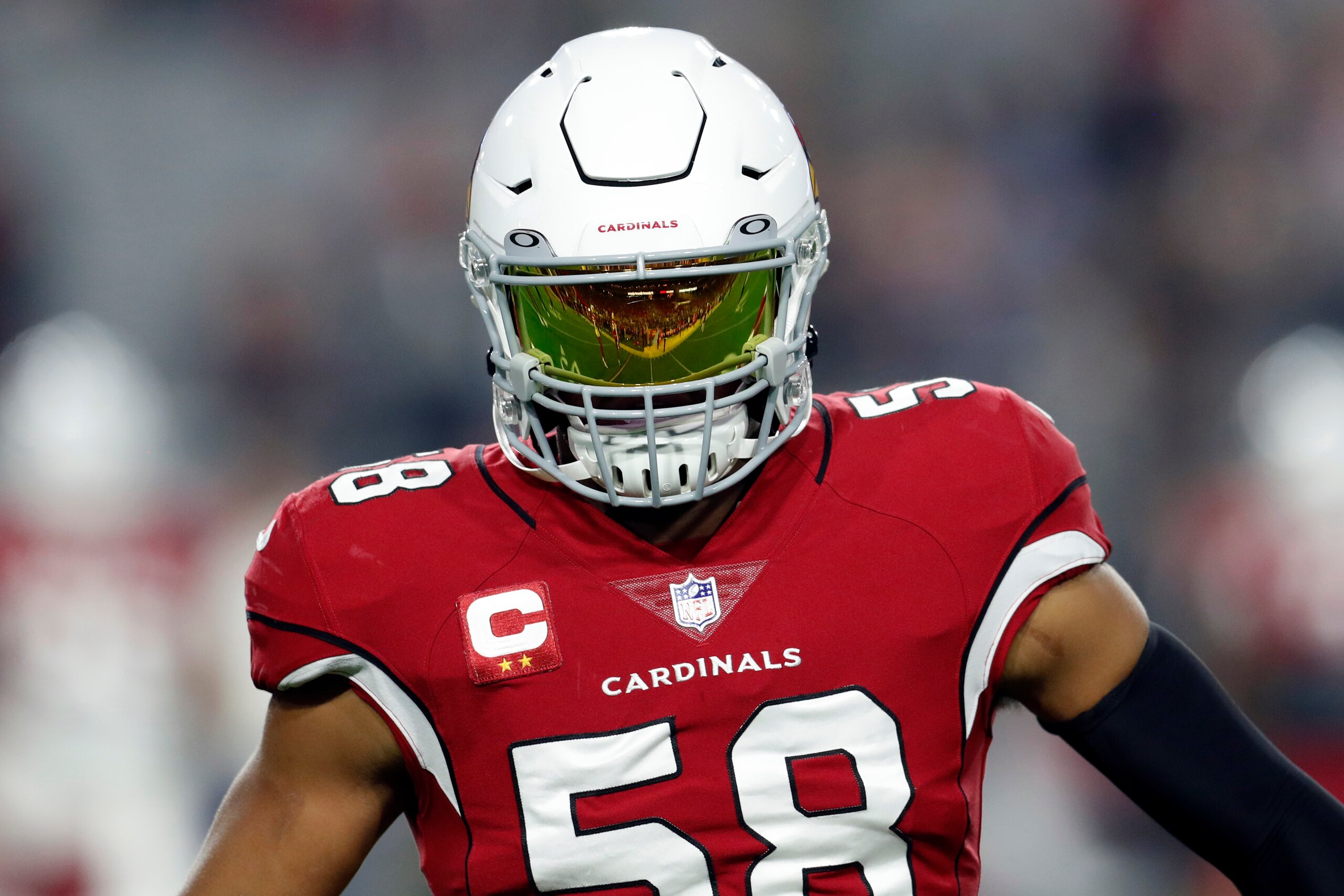 GLENDALE, ARIZONA - DECEMBER 25: Outside linebacker Jordan Hicks #58 of the Arizona Cardinals warms up before the game against the Indianapolis Colts at State Farm Stadium on December 25, 2021 in Glendale, Arizona. The Colts beat the Cardinals 22-16. (Photo by Chris Coduto/Getty Images) GLENDALE, ARIZONA - DECEMBER 25: Outside linebacker Jordan Hicks #58 of the Arizona Cardinals warms up before the game against the Indianapolis Colts at State Farm Stadium on December 25, 2021 in Glendale, Arizona. The Colts beat the Cardinals 22-16. (Photo by Chris Coduto/Getty Images)