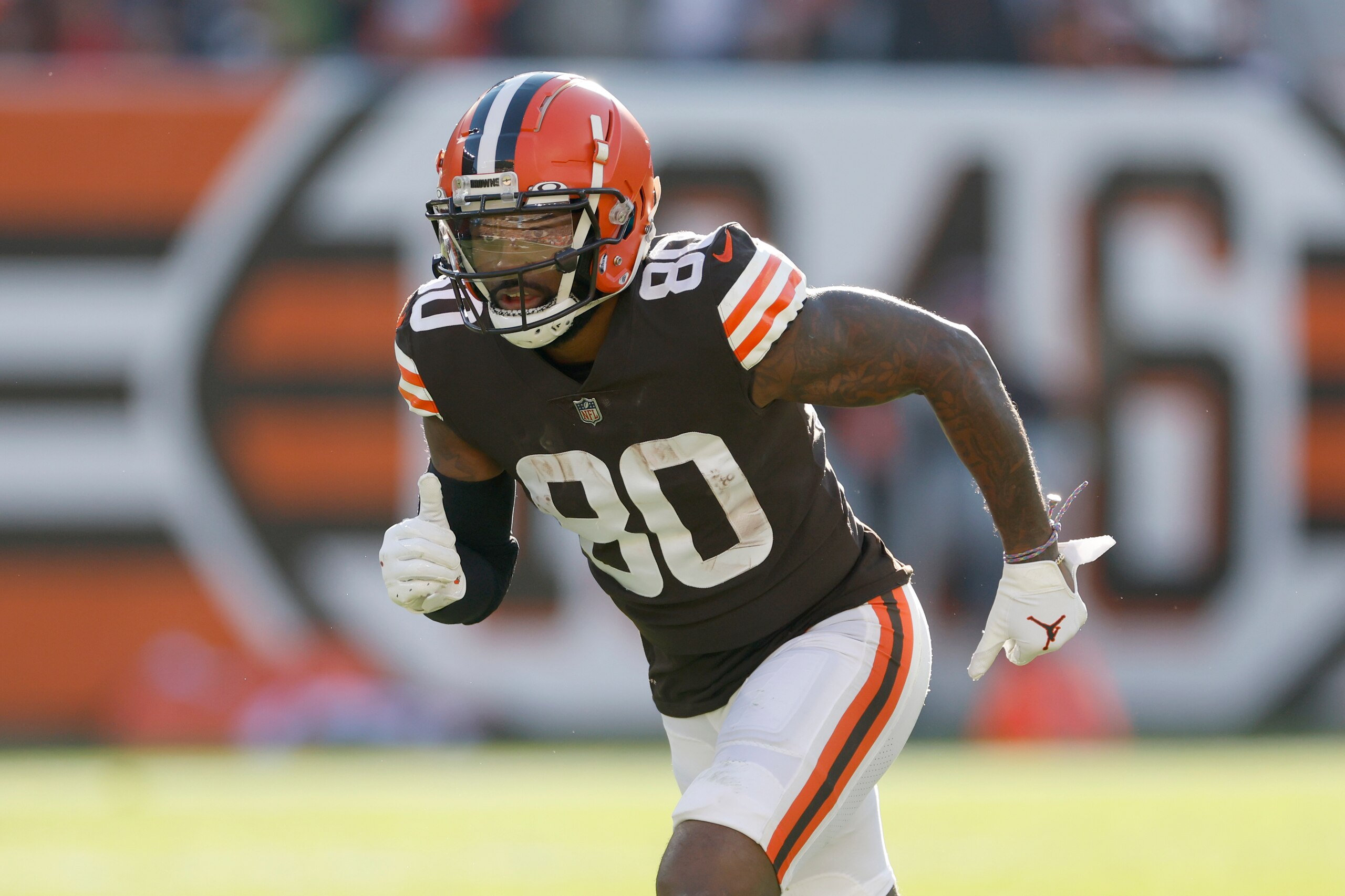 Cleveland Browns wide receiver Jarvis Landry plays against the Baltimore Ravens during the first half of an NFL football game, Sunday, Dec. 12, 2021, in Cleveland. (AP Photo/Ron Schwane) Cleveland Browns wide receiver Jarvis Landry plays against the Baltimore Ravens during the first half of an NFL football game, Sunday, Dec. 12, 2021, in Cleveland. (AP Photo/Ron Schwane)