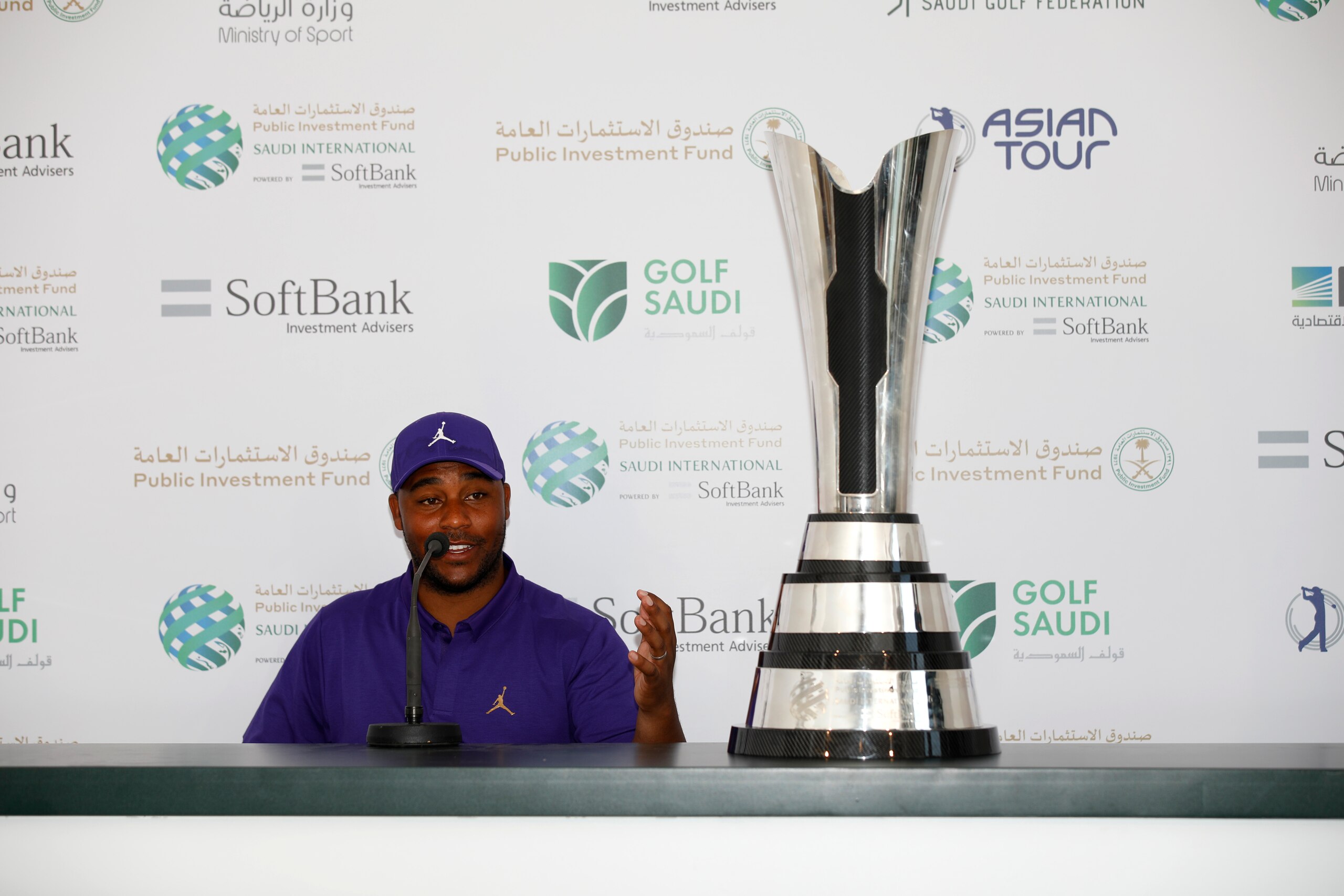AL MUROOJ, SAUDI ARABIA - FEBRUARY 06: Harold Varner III of USA chats to media after winning The PIF Saudi International during day four of the PIF Saudi International at Royal Greens Golf & Country Club on February 06, 2022 in Al Murooj, Saudi Arabia. (Photo by Oisin Keniry/Getty Images)