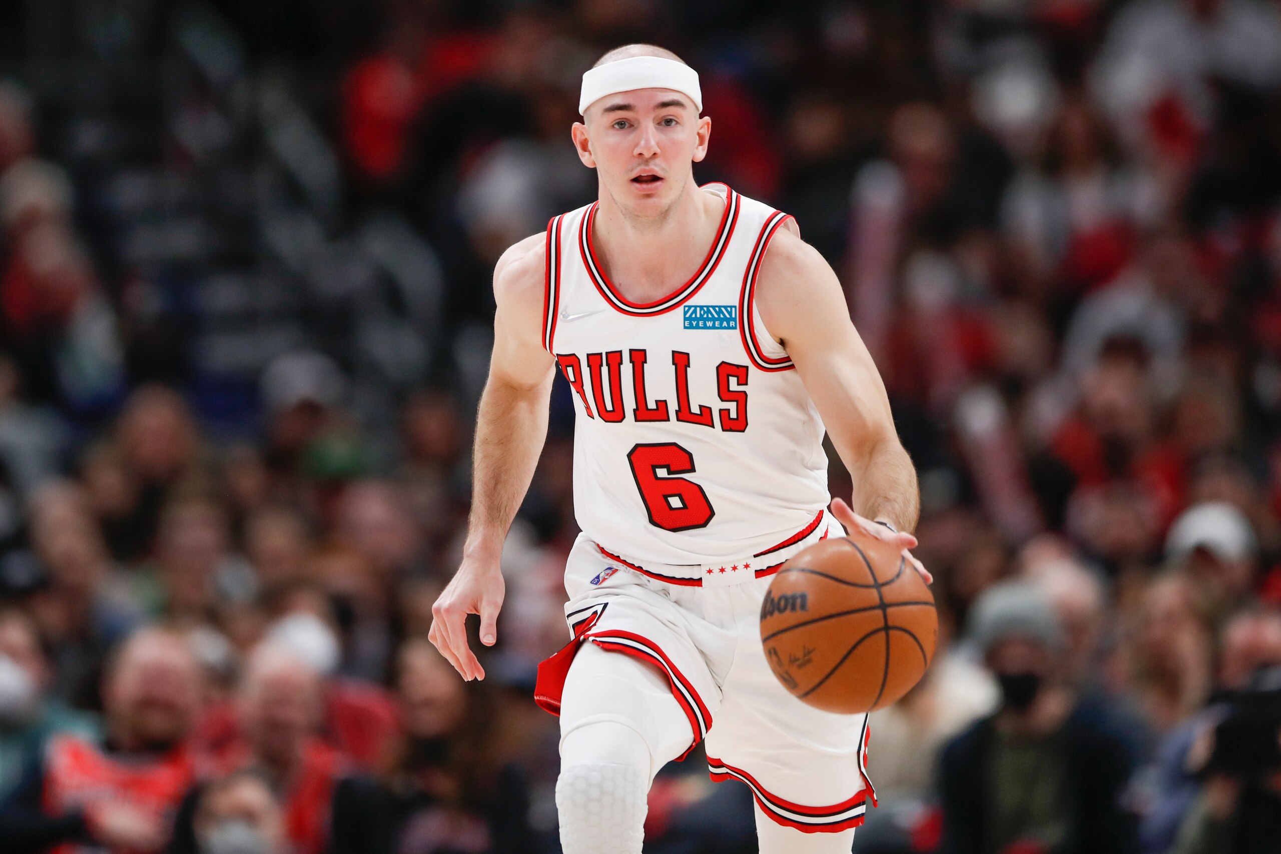 Chicago Bulls guard Alex Caruso (6) brings the ball up court against the Cleveland Cavaliers during the second half of an NBA basketball game, Saturday, March 12, 2022, in Chicago. (AP Photo/Kamil Krzaczynski) Chicago Bulls guard Alex Caruso (6) brings the ball up court against the Cleveland Cavaliers during the second half of an NBA basketball game, Saturday, March 12, 2022, in Chicago. (AP Photo/Kamil Krzaczynski)