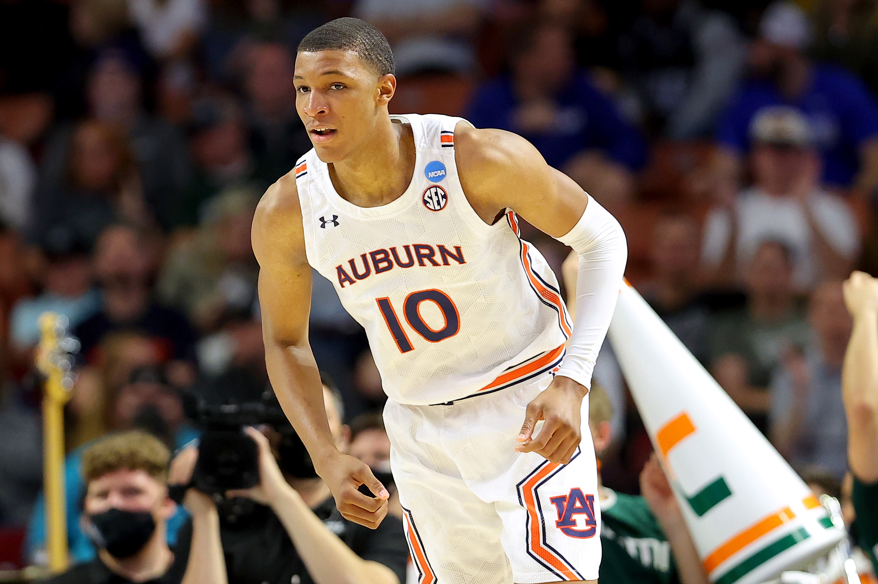 GREENVILLE, SOUTH CAROLINA - MARCH 20: Jabari Smith #10 of the Auburn Tigers looks on in the first half against the Miami (Fl) Hurricanes during the second round of the 2022 NCAA Men's Basketball Tournament at Bon Secours Wellness Arena on March 20, 2022 in Greenville, South Carolina. (Photo by Kevin C. Cox/Getty Images)