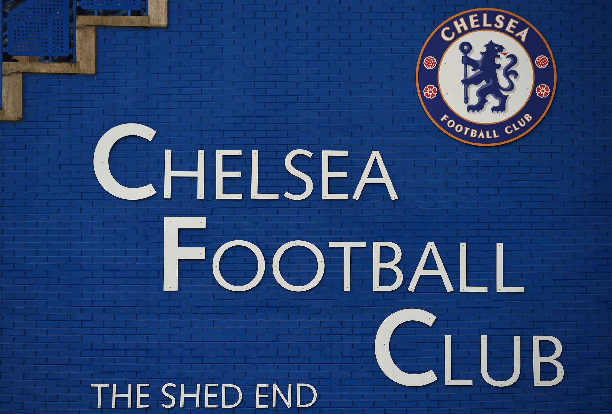 LONDON, ENGLAND - SEPTEMBER 13: Chelsea logo prior to the Barclays Premier League match between Chelsea and Swansea City at Stamford Bridge on September 13, 2014 in London, England. (Photo by Jamie McDonald/Getty Images) LONDON, ENGLAND - SEPTEMBER 13: Chelsea logo prior to the Barclays Premier League match between Chelsea and Swansea City at Stamford Bridge on September 13, 2014 in London, England. (Photo by Jamie McDonald/Getty Images)