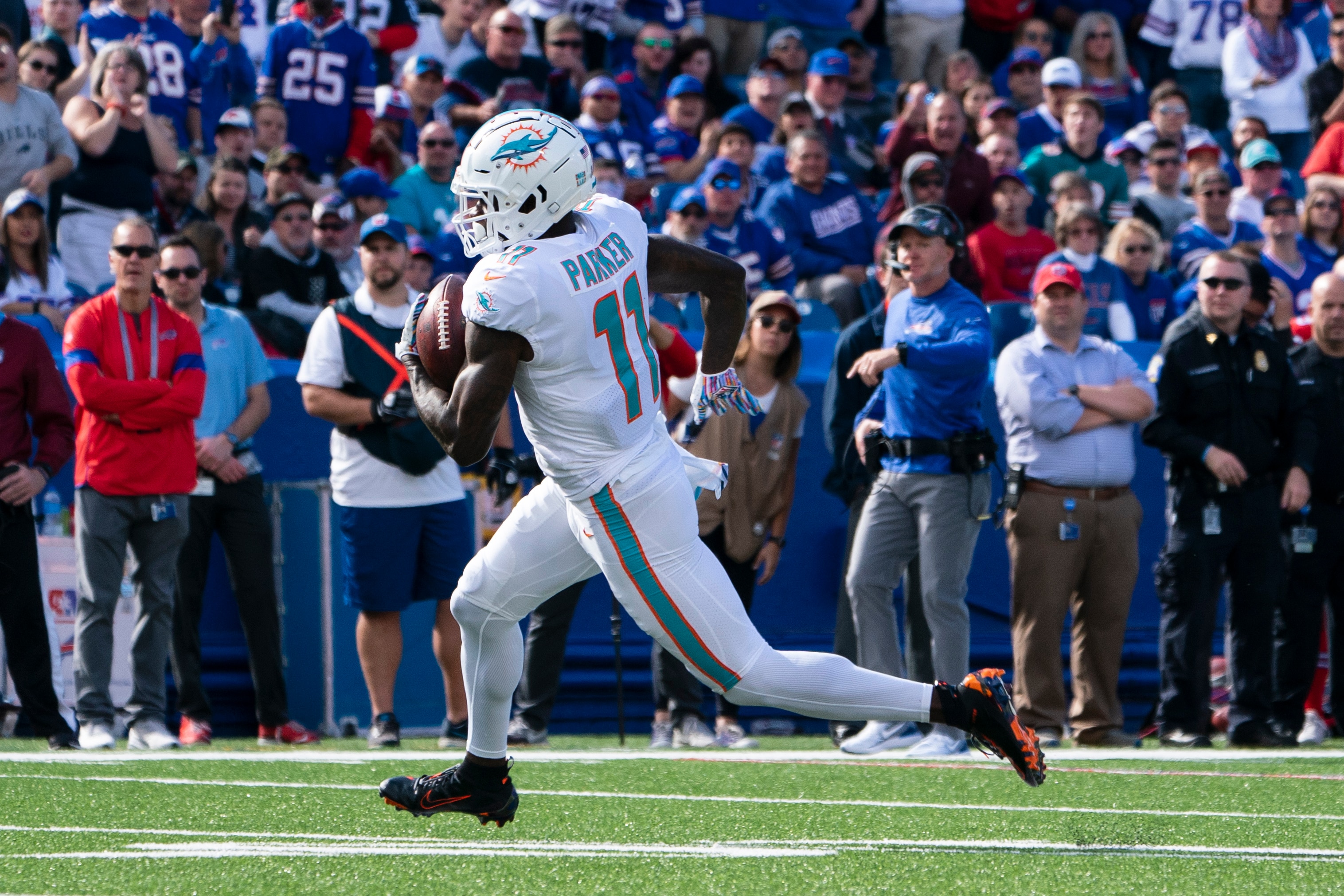 ORCHARD PARK, NY - OCTOBER 20: Miami Dolphins Wide Receiver DaVante Parker (11) runs with the ball after a catch for a touchdown during the first half of the National Football League game between the Miami Dolphins and the Buffalo Bills on October 20, 2019, at New Era Field in Orchard Park, NY. (Photo by Gregory Fisher/Icon Sportswire via Getty Images)