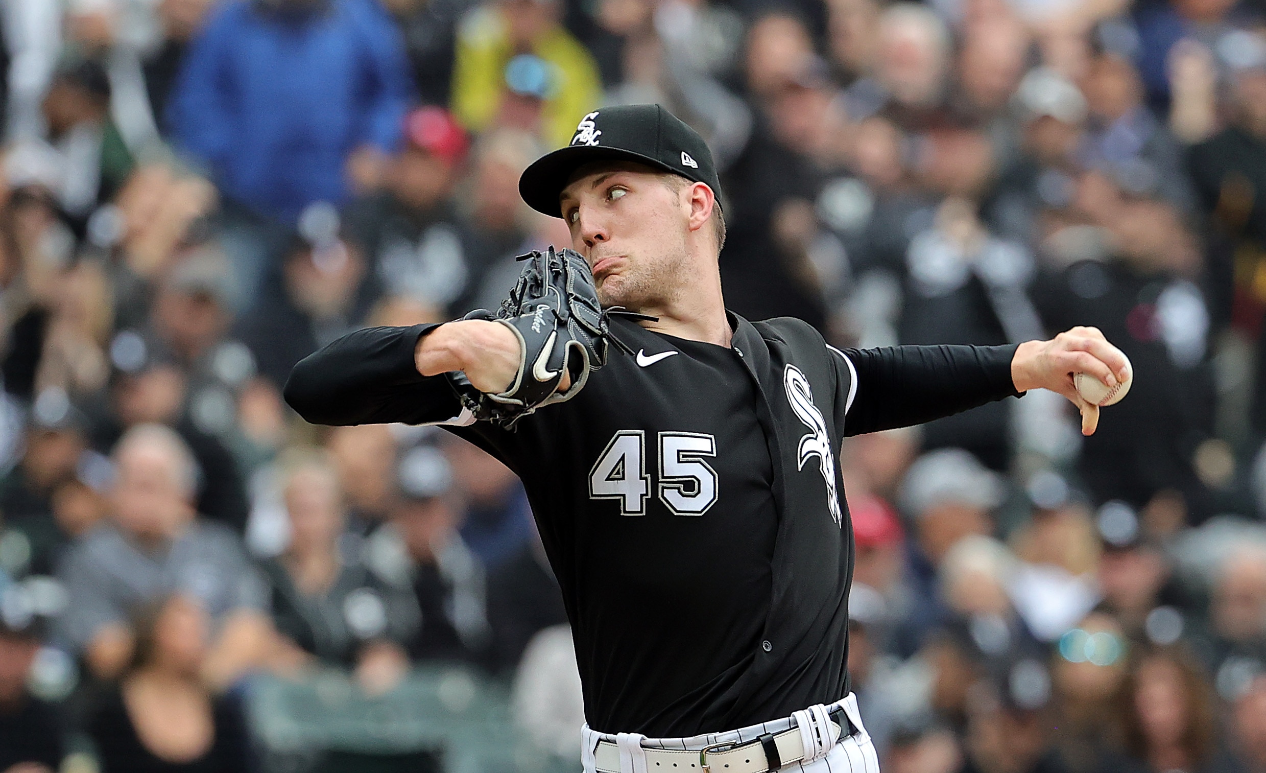 CHICAGO, ILLINOIS - OCTOBER 12:  Garrett Crochet #45 of the Chicago White Sox pitches during the 4th inning of Game 4 of the American League Division Series against the Houston Astros at Guaranteed Rate Field on October 12, 2021 in Chicago, Illinois. (Photo by Jonathan Daniel/Getty Images)