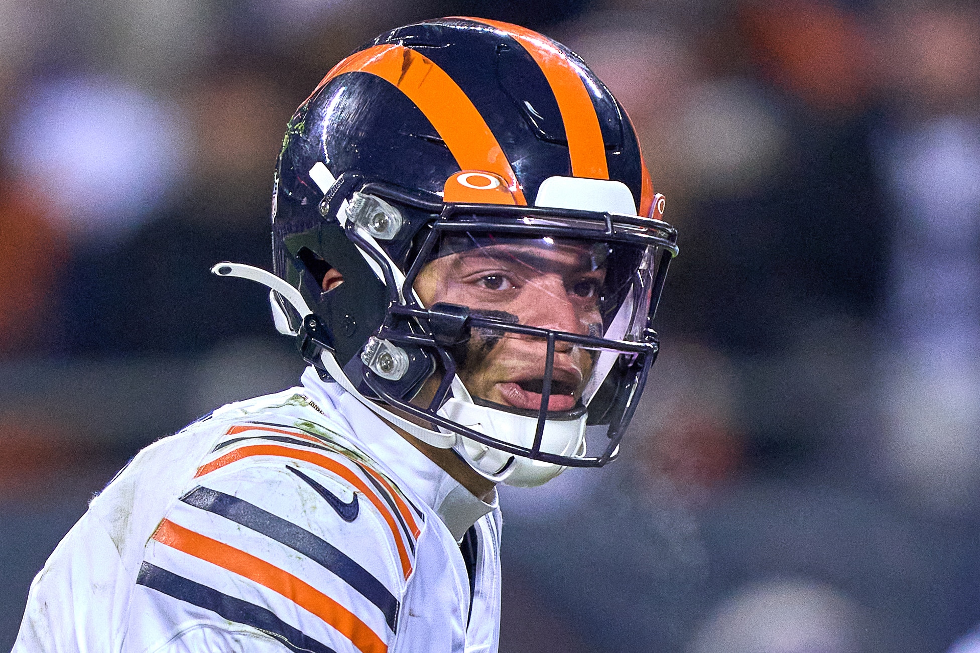 CHICAGO, IL - DECEMBER 20: Chicago Bears quarterback Justin Fields (1) calls out a play during a game between the Chicago Bears and the Minnesota Vikings on December 20, 2021, at Soldier Field in Chicago, IL. (Photo by Robin Alam/Icon Sportswire via Getty Images)