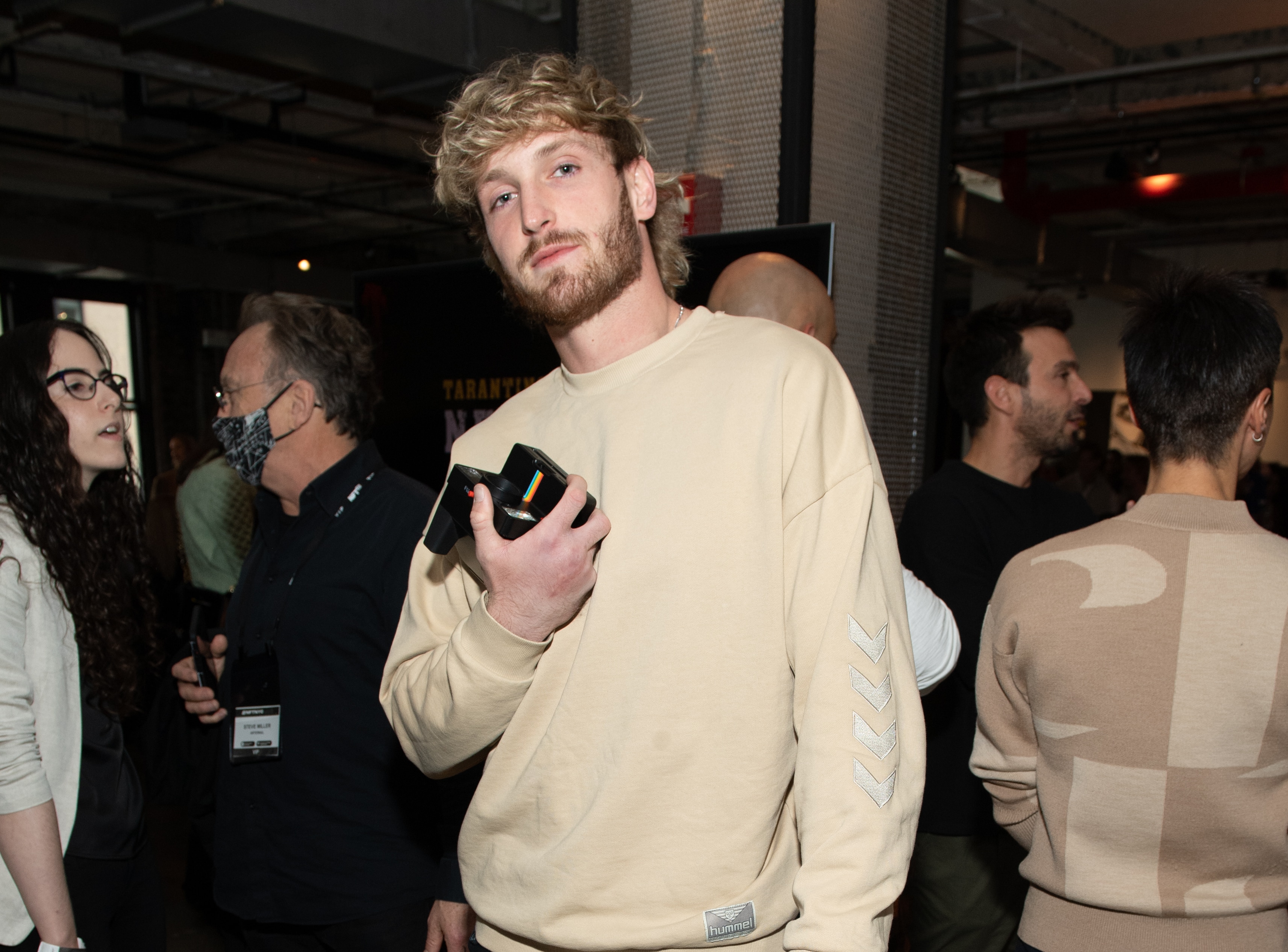 NEW YORK, NEW YORK - NOVEMBER 02: Logan Paul attends a panel discussion with Quentin Tarantino on "Pulp Fiction" NFTs during NFT.NYC at Neuehouse on November 02, 2021 in New York City. (Photo by Noam Galai/Getty Images)