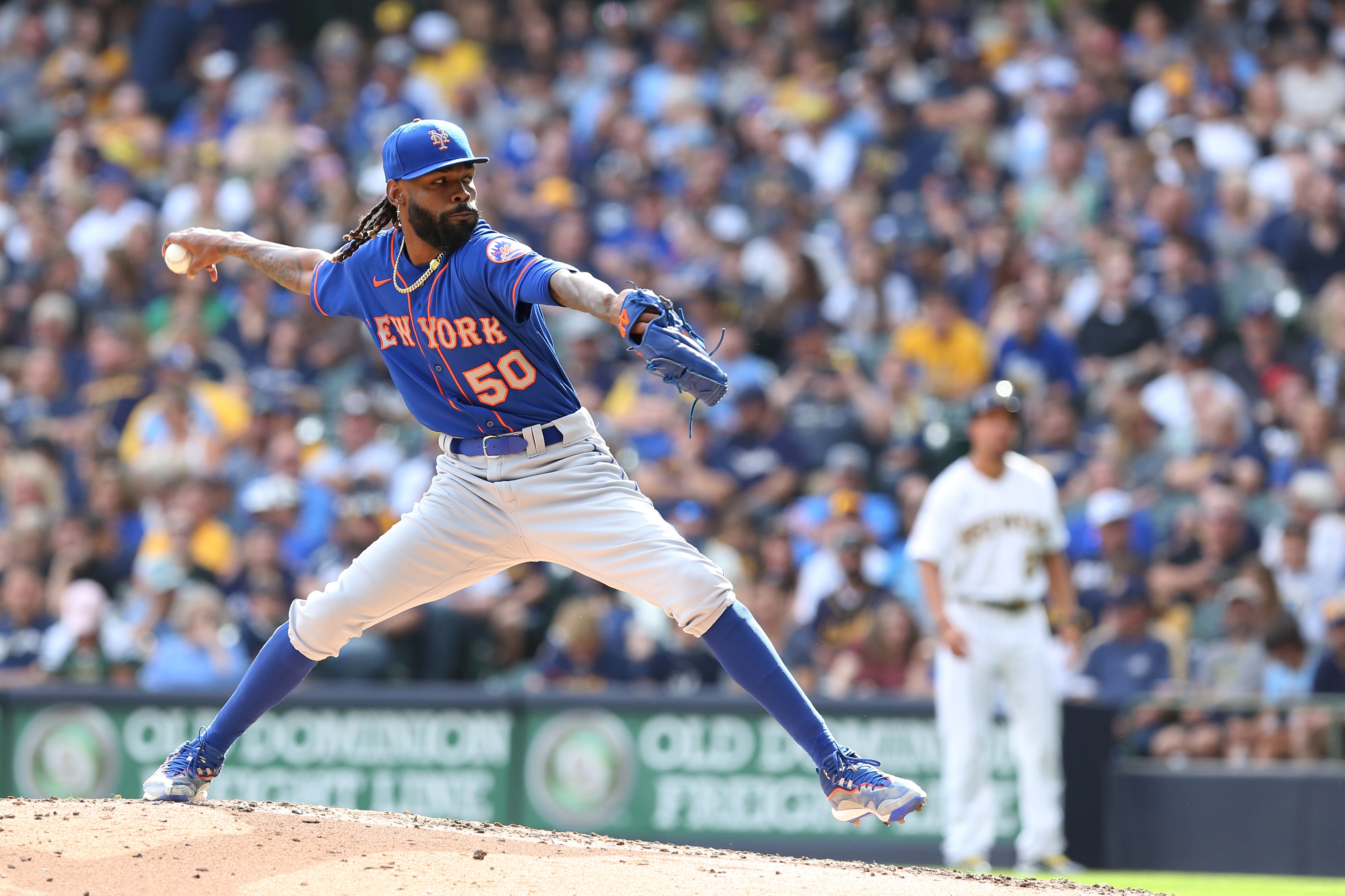 MILWAUKEE, WI - SEPTEMBER 26: New York Mets relief pitcher Miguel Castro (50) pitches during a game between the Milwaukee Brewers and the New York Mets at American Family Field on September 26th in Milwaukee, WI. (Photo by Larry Radloff/Icon Sportswire via Getty Images)