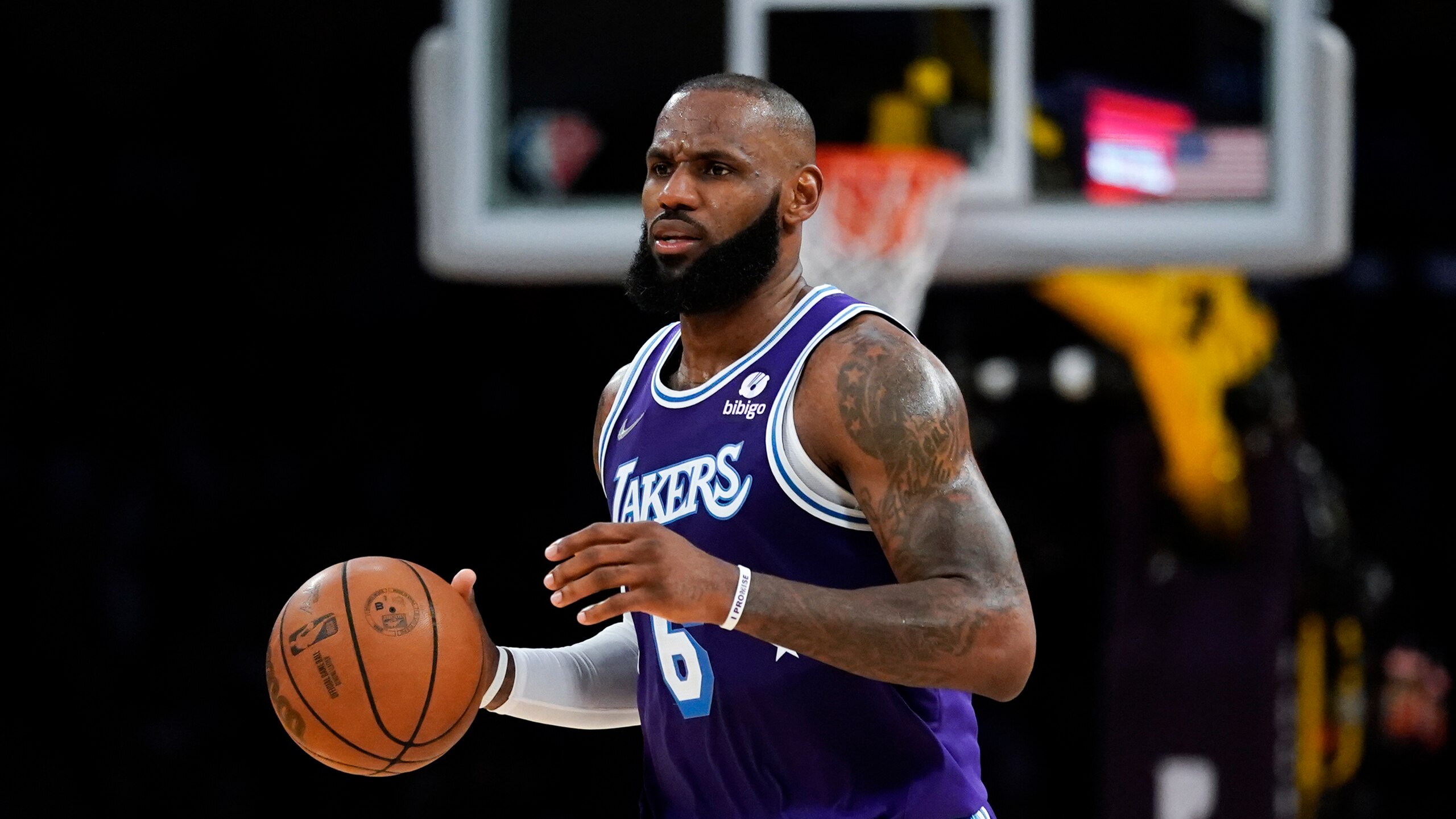 Los Angeles Lakers forward LeBron James (6) controls the ball during an NBA basketball game against the New Orleans Pelicans in Los Angeles, Friday, April 1, 2022. (AP Photo/Ashley Landis) Los Angeles Lakers forward LeBron James (6) controls the ball during an NBA basketball game against the New Orleans Pelicans in Los Angeles, Friday, April 1, 2022. (AP Photo/Ashley Landis)