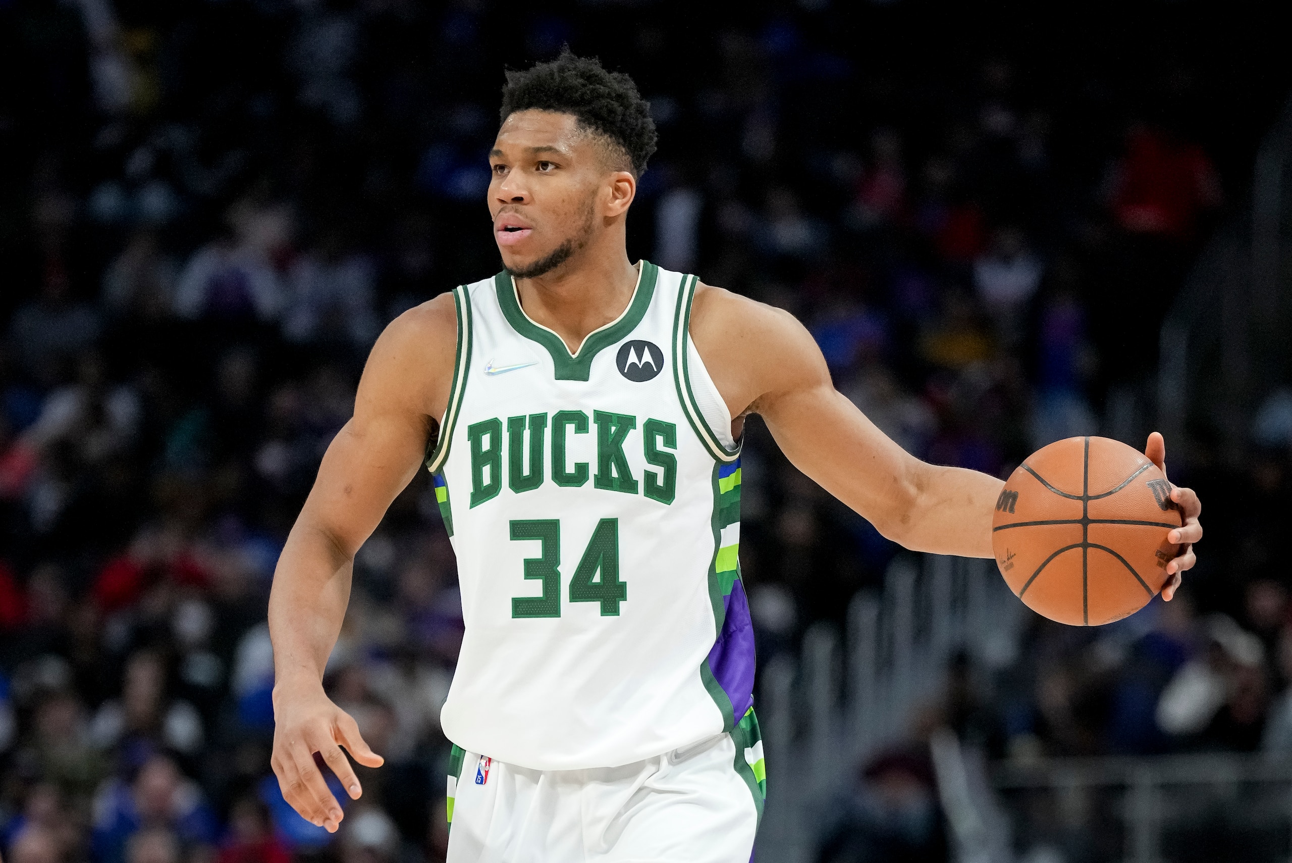 DETROIT, MICHIGAN - APRIL 08: Giannis Antetokounmpo #34 handles the ball during the game against the Detroit Pistons at Little Caesars Arena on April 08, 2022 in Detroit, Michigan. NOTE TO USER: User expressly acknowledges and agrees that, by downloading and or using this photograph, User is consenting to the terms and conditions of the Getty Images License Agreement. (Photo by Nic Antaya/Getty Images) DETROIT, MICHIGAN - APRIL 08: Giannis Antetokounmpo #34 handles the ball during the game against the Detroit Pistons at Little Caesars Arena on April 08, 2022 in Detroit, Michigan. NOTE TO USER: User expressly acknowledges and agrees that, by downloading and or using this photograph, User is consenting to the terms and conditions of the Getty Images License Agreement. (Photo by Nic Antaya/Getty Images)