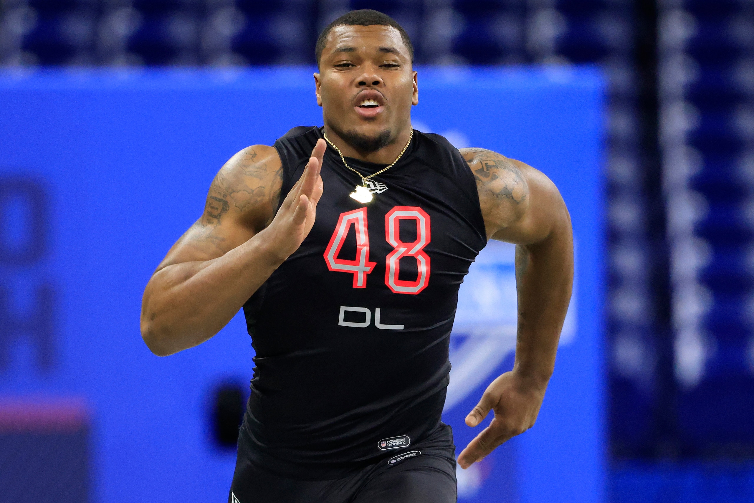 INDIANAPOLIS, INDIANA - MARCH 05: Travon Walker #DL48 of the Georgia Bulldogs runs the 40 yard dash during the NFL Combine at Lucas Oil Stadium on March 05, 2022 in Indianapolis, Indiana. (Photo by Justin Casterline/Getty Images)