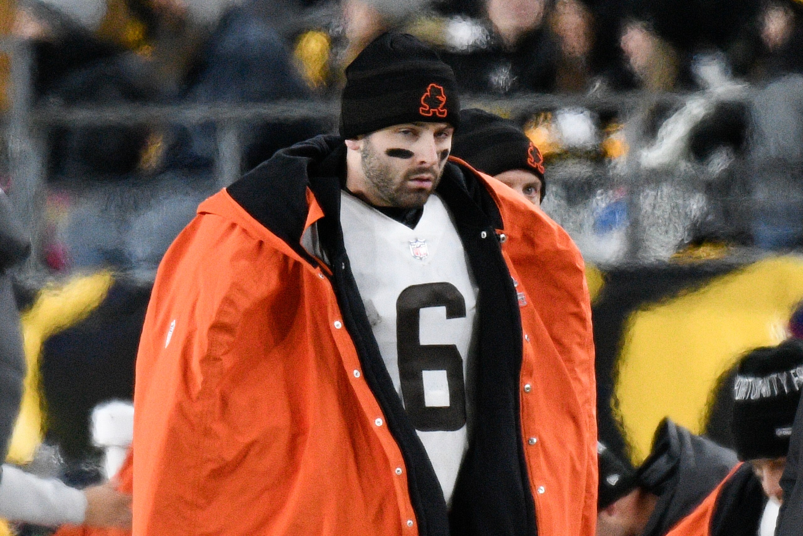 Cleveland Browns quarterback Baker Mayfield (6) plays in an NFL football game against the Pittsburgh Steelers, Monday, Jan. 3, 2022, in Pittsburgh. (AP Photo/Don Wright)
