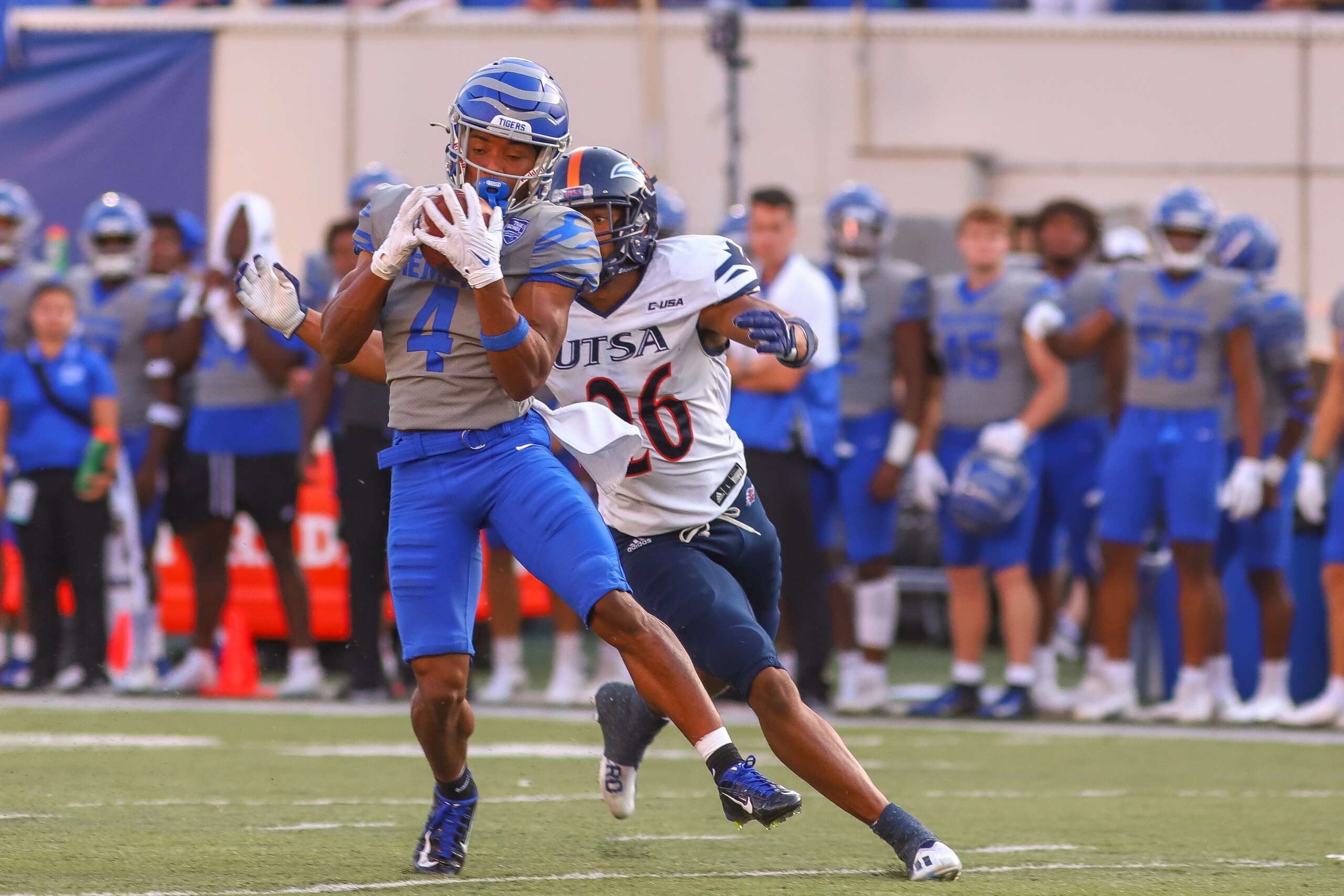 MEMPHIS, TN - SEPTEMBER 25: Memphis Tigers wide receiver Calvin Austin III brings in a pass during the college football game between the Memphis Tigers and the UTSA Roadrunners on September 25, 2021, at Liberty Bowl Memorial Stadium in Memphis, TN. (Photo by Chris McDill/Icon Sportswire via Getty Images)