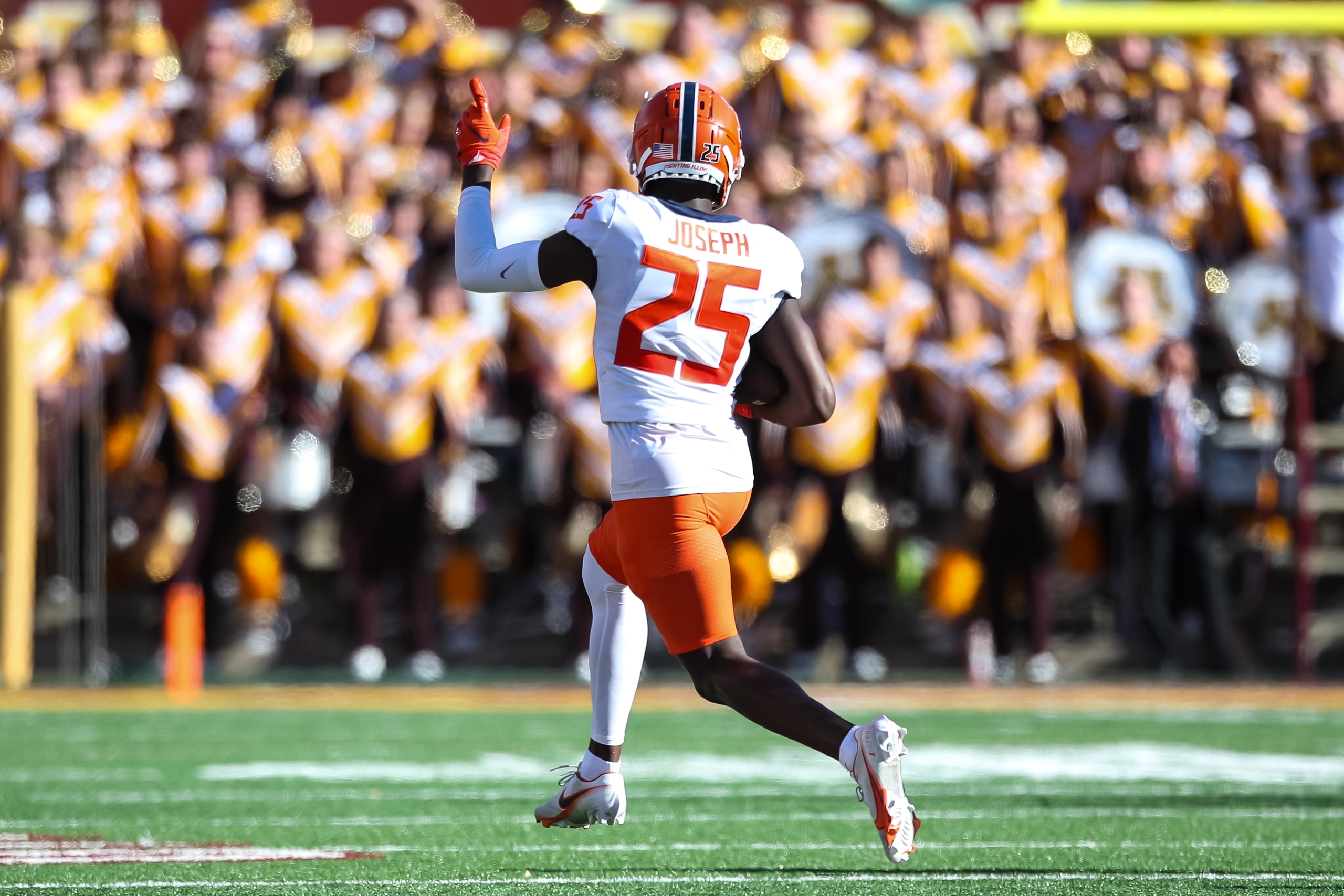 MINNEAPOLIS, MN - NOVEMBER 6: Kerby Joseph #25 of the Illinois Fighting Illini celebrates after intercepting a pass by Tanner Morgan #2 of the Minnesota Golden Gophers in the fourth quarter of the game at Huntington Bank Stadium on November 6, 2021 in Minneapolis, Minnesota. The Fighting Illini defeated the Golden Gophers 14-6. (Photo by David Berding/Getty Images)