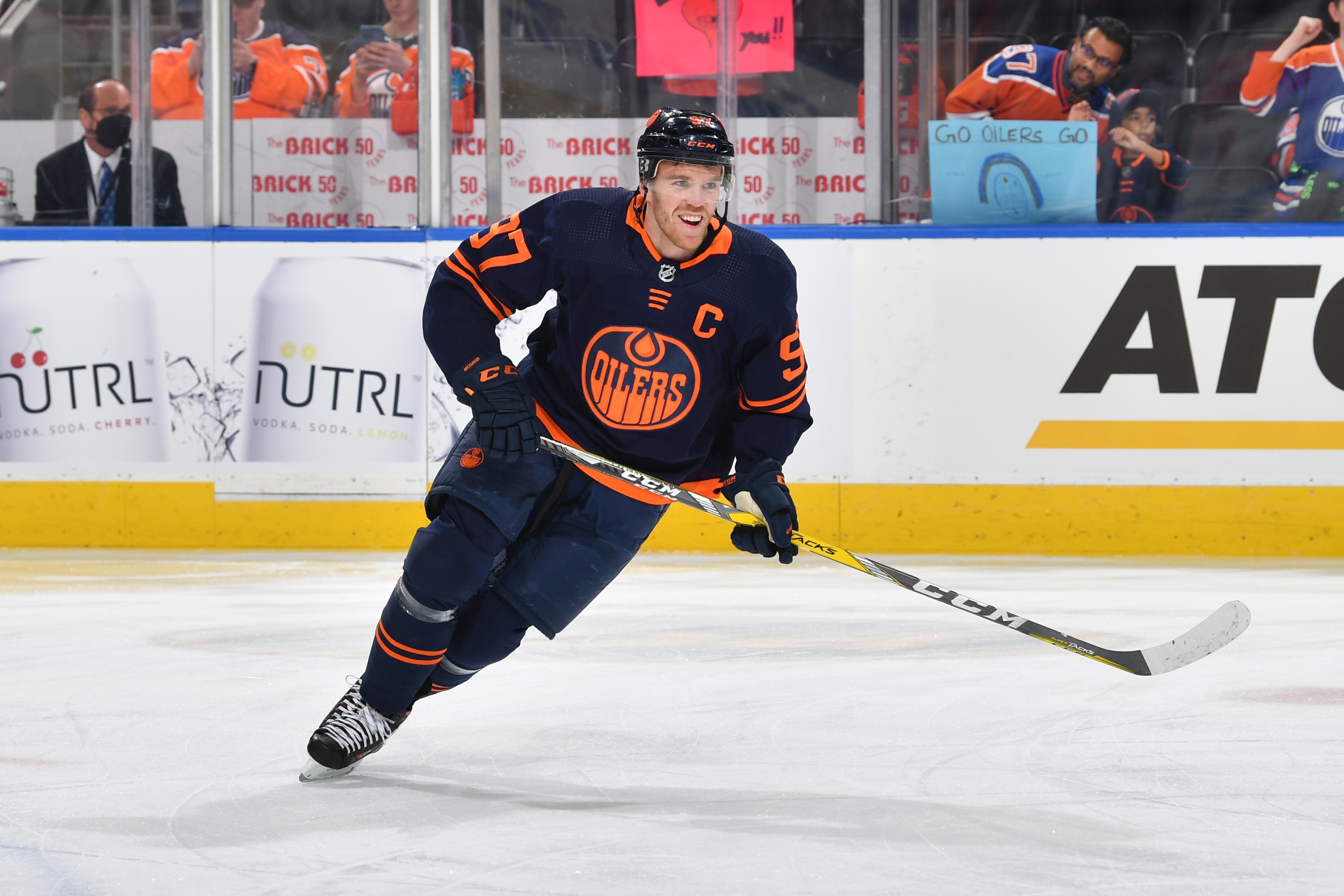 EDMONTON, AB - APRIL 28: Connor McDavid #97 of the Edmonton Oilers warms up prior to the game against the San Jose Sharks on April 28, 2022 at Rogers Place in Edmonton, Alberta, Canada. (Photo by Andy Devlin/NHLI via Getty Images)