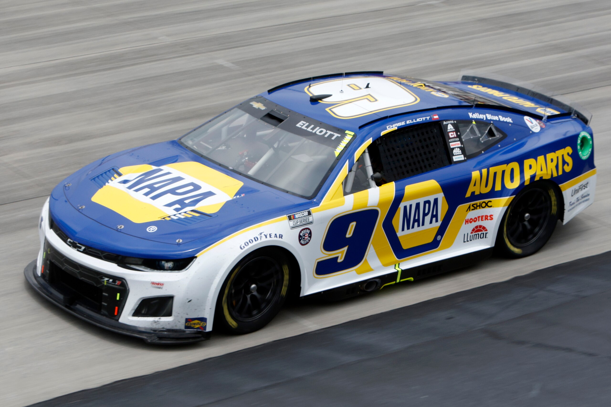 DOVER, DELAWARE - MAY 02: Chase Elliott, driver of the #9 NAPA Auto Parts Chevrolet, drives during the NASCAR Cup Series DuraMAX Drydene 400 presented by RelaDyne at Dover Motor Speedway on May 02, 2022 in Dover, Delaware. (Photo by Sean Gardner/Getty Images)