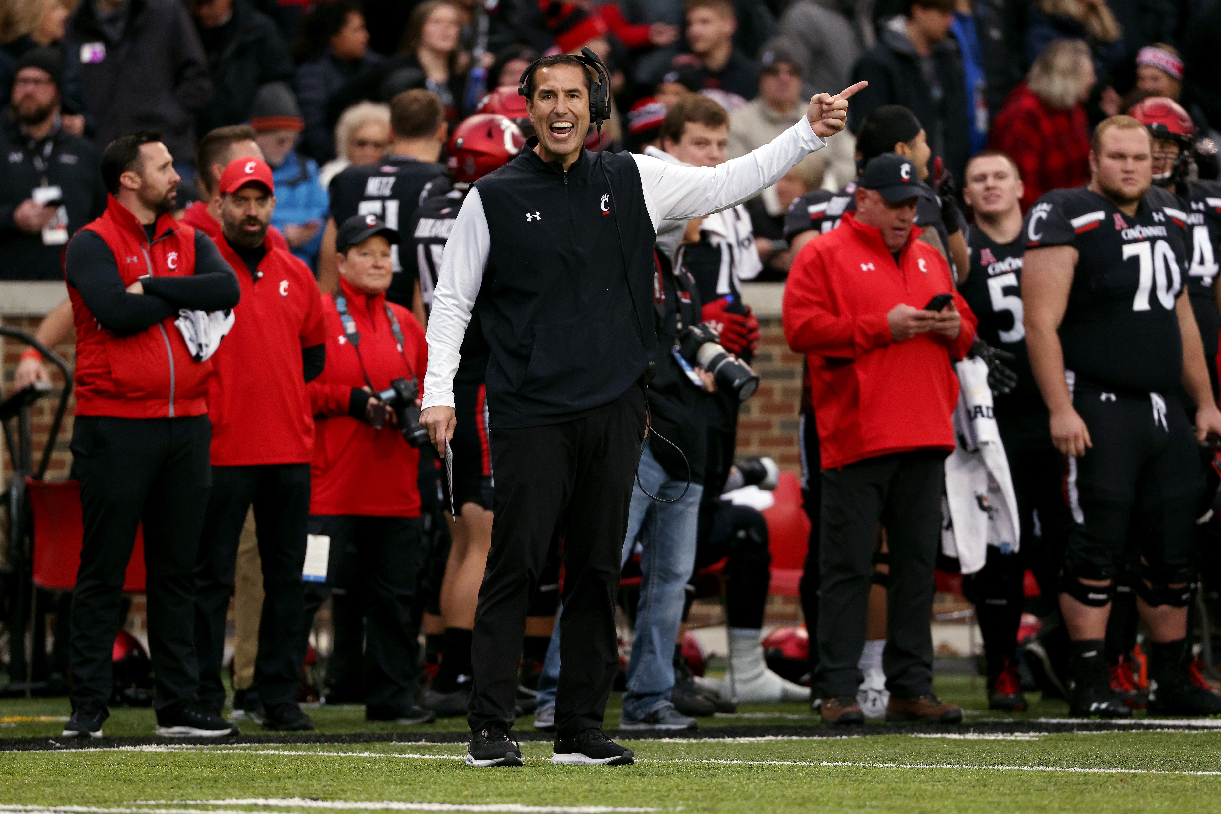 CINCINNATI, OHIO - NOVEMBER 20: Head coach Luke Fickell of the Cincinnati Bearcats reacts in the second quarter against the SMU Mustangs at Nippert Stadium on November 20, 2021 in Cincinnati, Ohio. (Photo by Dylan Buell/Getty Images)
