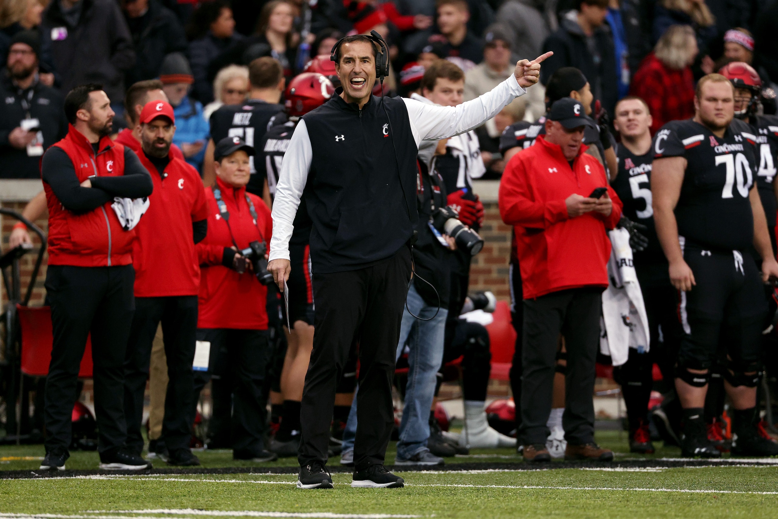 CINCINNATI, OHIO - NOVEMBER 20: Head coach Luke Fickell of the Cincinnati Bearcats reacts in the second quarter against the SMU Mustangs at Nippert Stadium on November 20, 2021 in Cincinnati, Ohio. (Photo by Dylan Buell/Getty Images)
