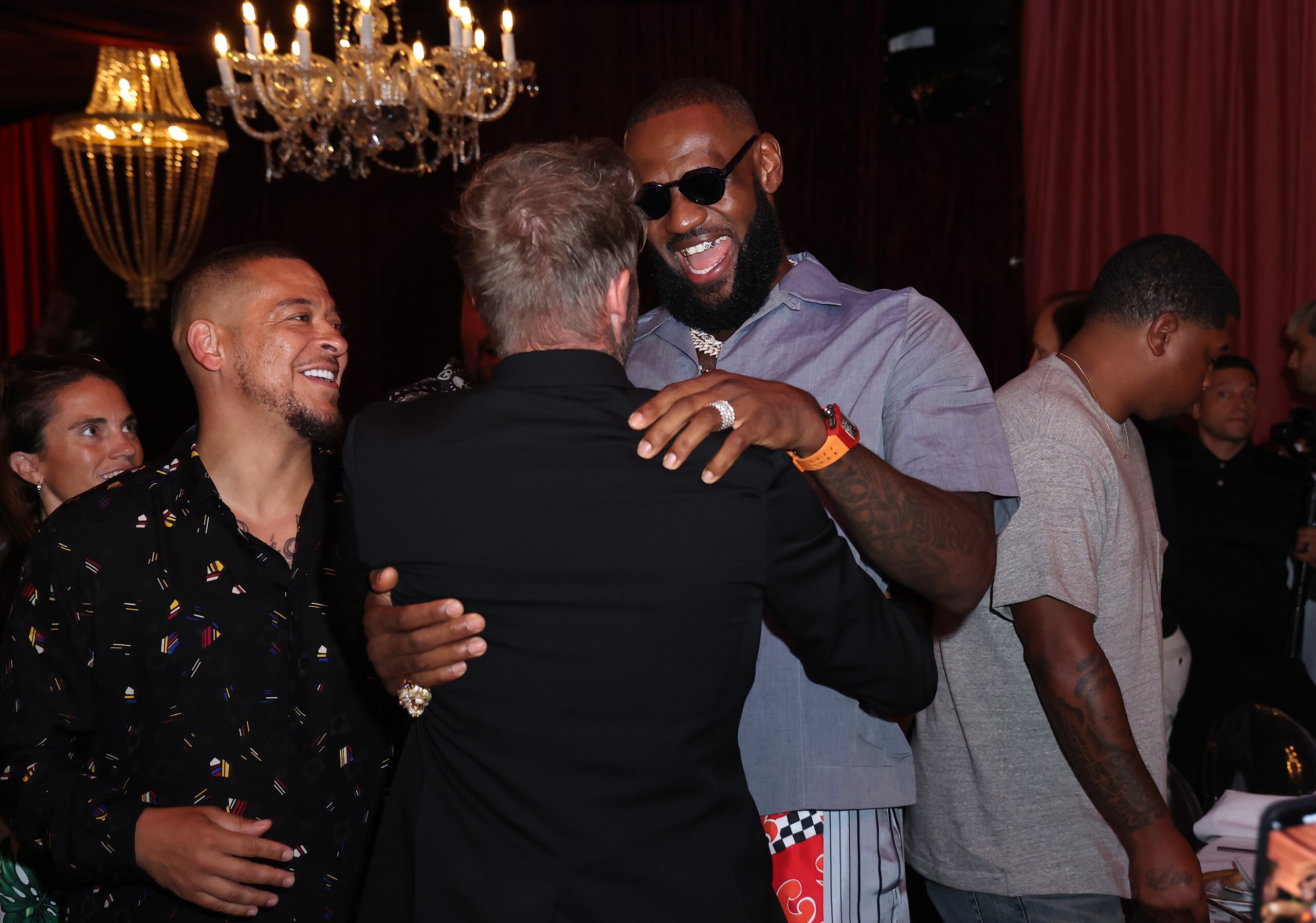 MIAMI BEACH, FLORIDA - MAY 06: David Beckham and Lebron James attend American Express Presents CARBONE Beach at Carbone on May 06, 2022 in Miami Beach, Florida. (Photo by John Parra/Getty Images for Carbone Beach)