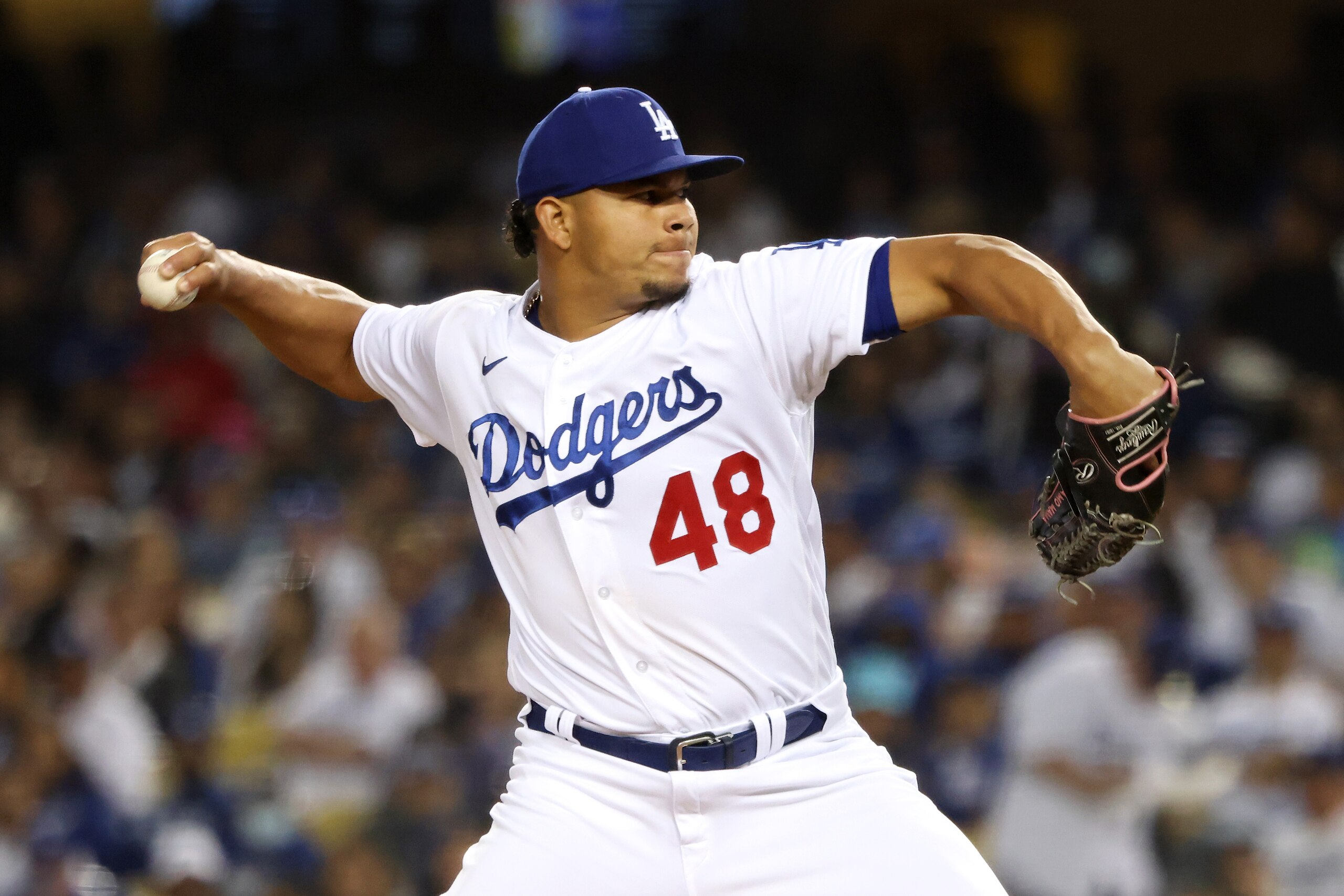 LOS ANGELES, CALIFORNIA - APRIL 30: Brusdar Graterol #48 of the Los Angeles Dodgers pitches during the seventh inning against the Detroit Tigers at Dodger Stadium on April 30, 2022 in Los Angeles, California. (Photo by Katelyn Mulcahy/Getty Images)