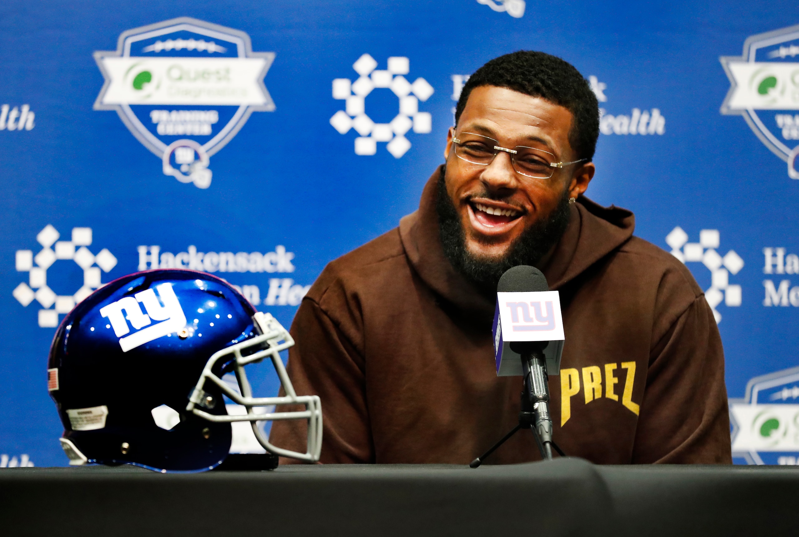 New York Giants NFL football draft pick Kayvon Thibodeaux speaks during a press conference in East Rutherford, N.J. on Saturday, April 30, 2022. (AP Photo/Noah K. Murray)