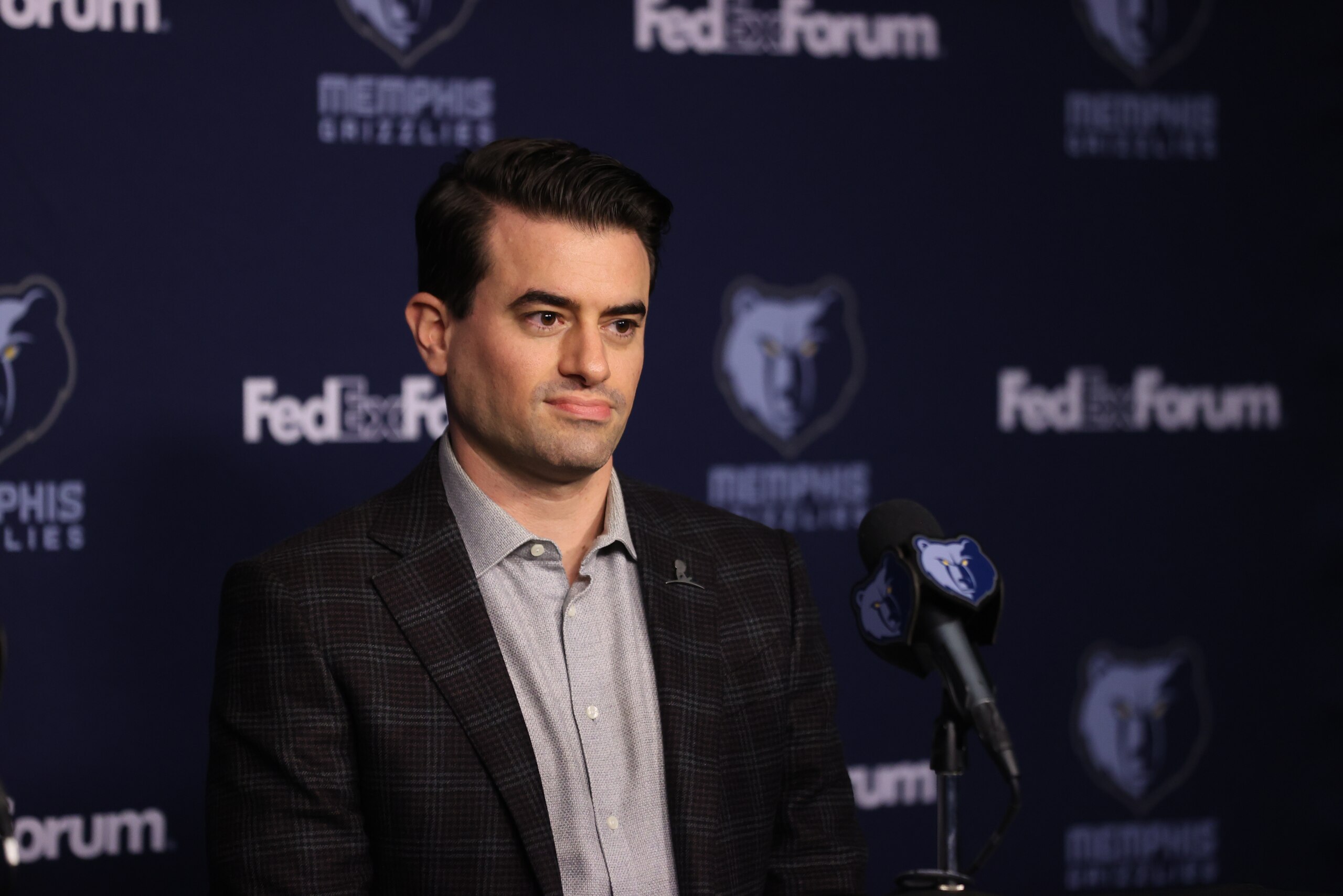 MEMPHIS, TN - JULY 30: General Manager of the Memphis Grizzlies, Zachary Kleiman talks to the media during the press conference on July 30, 2021 at FedExForum in Memphis, Tennessee. NOTE TO USER: User expressly acknowledges and agrees that, by downloading and or using this photograph, User is consenting to the terms and conditions of the Getty Images License Agreement. Mandatory Copyright Notice: Copyright 2021 NBAE (Photo by Joe Murphy/NBAE via Getty Images) MEMPHIS, TN - JULY 30: General Manager of the Memphis Grizzlies, Zachary Kleiman talks to the media during the press conference on July 30, 2021 at FedExForum in Memphis, Tennessee. NOTE TO USER: User expressly acknowledges and agrees that, by downloading and or using this photograph, User is consenting to the terms and conditions of the Getty Images License Agreement. Mandatory Copyright Notice: Copyright 2021 NBAE (Photo by Joe Murphy/NBAE via Getty Images)