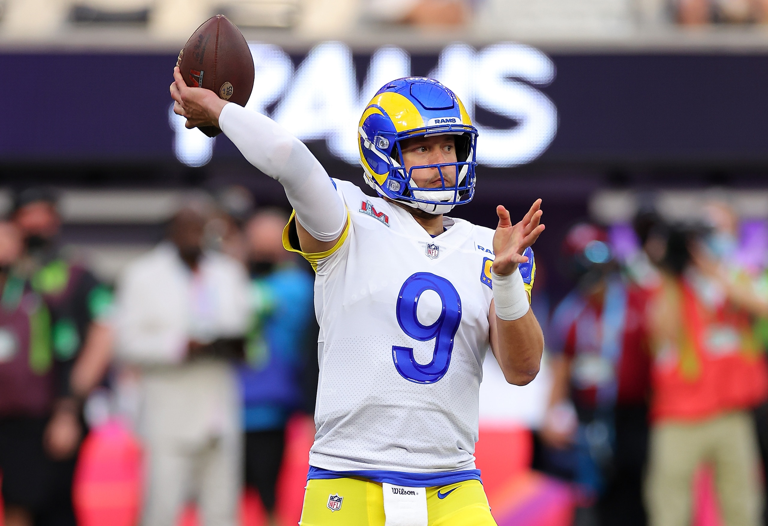 INGLEWOOD, CALIFORNIA - FEBRUARY 13: Matthew Stafford #9 of the Los Angeles Rams throws the ball in the first quarter during Super Bowl LVI against the Cincinnati Bengals at SoFi Stadium on February 13, 2022 in Inglewood, California. (Photo by Kevin C. Cox/Getty Images)